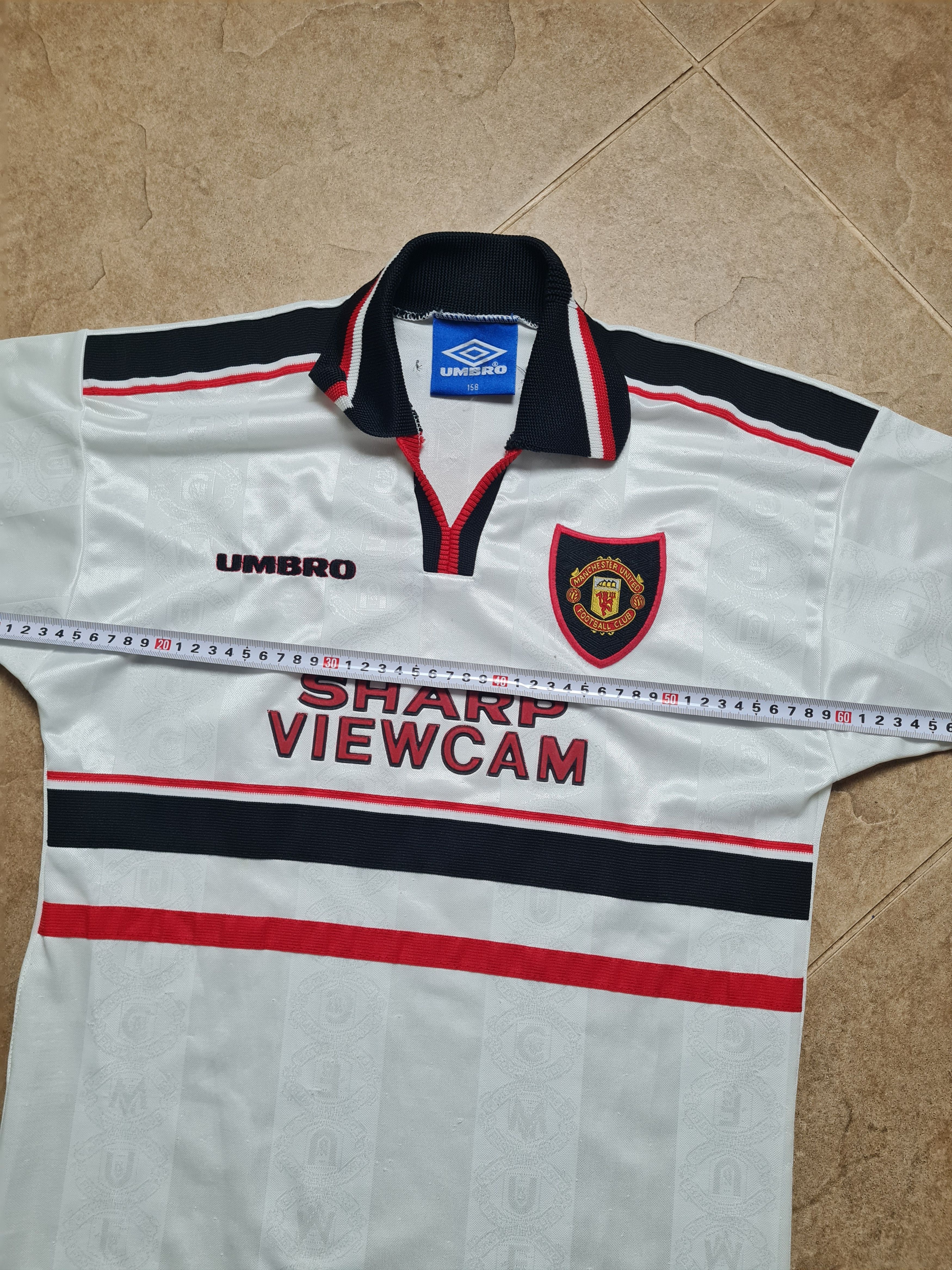 Umbro Manchester United Away Football Shirt 1997 – 1999 Size US S / EU 44-46 / 1 - 5 Thumbnail