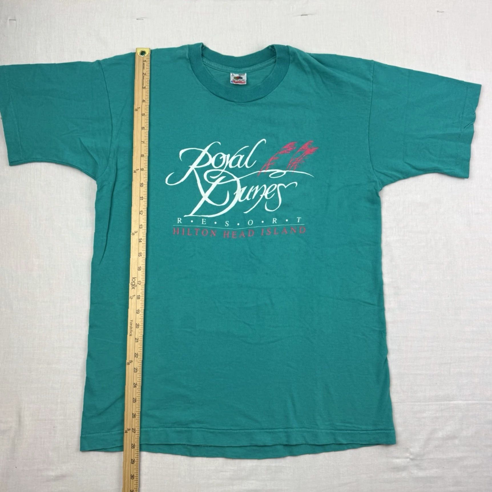 Fruit Of The Loom VINTAGE Royal Dunes Resort Hilton Head Island T Shirt Adult Large Vacation Hotel Mens 90s USA Blue Crew Neck Short Sleeve Fruit of the Loom T-Shirt Size US L / EU 52-54 / 3 - 5 Thumbnail