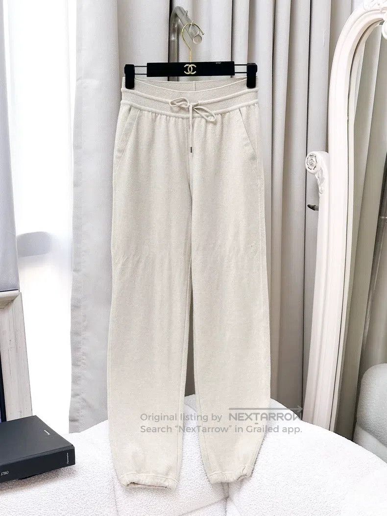 Loro Piana Loro Piana Classic nude beige cashmere knit pants Size 25" / US 0 / IT 36 - 1 Thumbnail