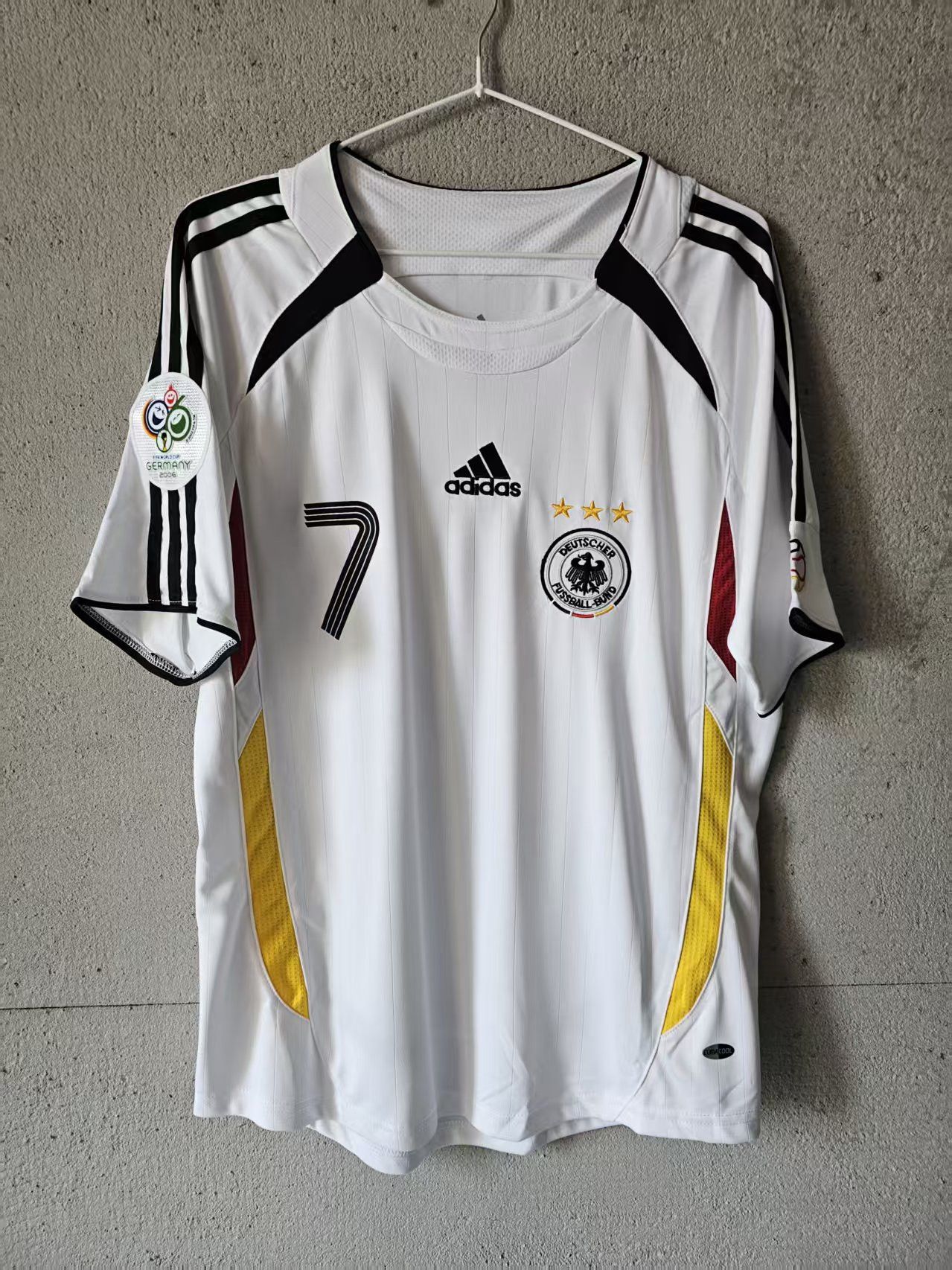Other 2006 Germany 7 Schweinsteiger Jersey Size US XL / EU 56 / 4 - 1 Thumbnail