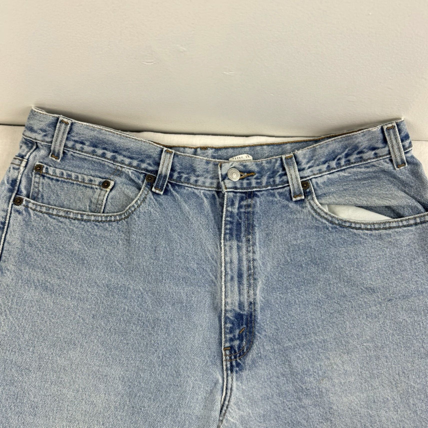 Levi's VINTAGE Levi's Jeans Men 38x30 Blue 90s Grunge Straight Pant Regular Inseam 30 Size US 38 / EU 54 - 5 Thumbnail