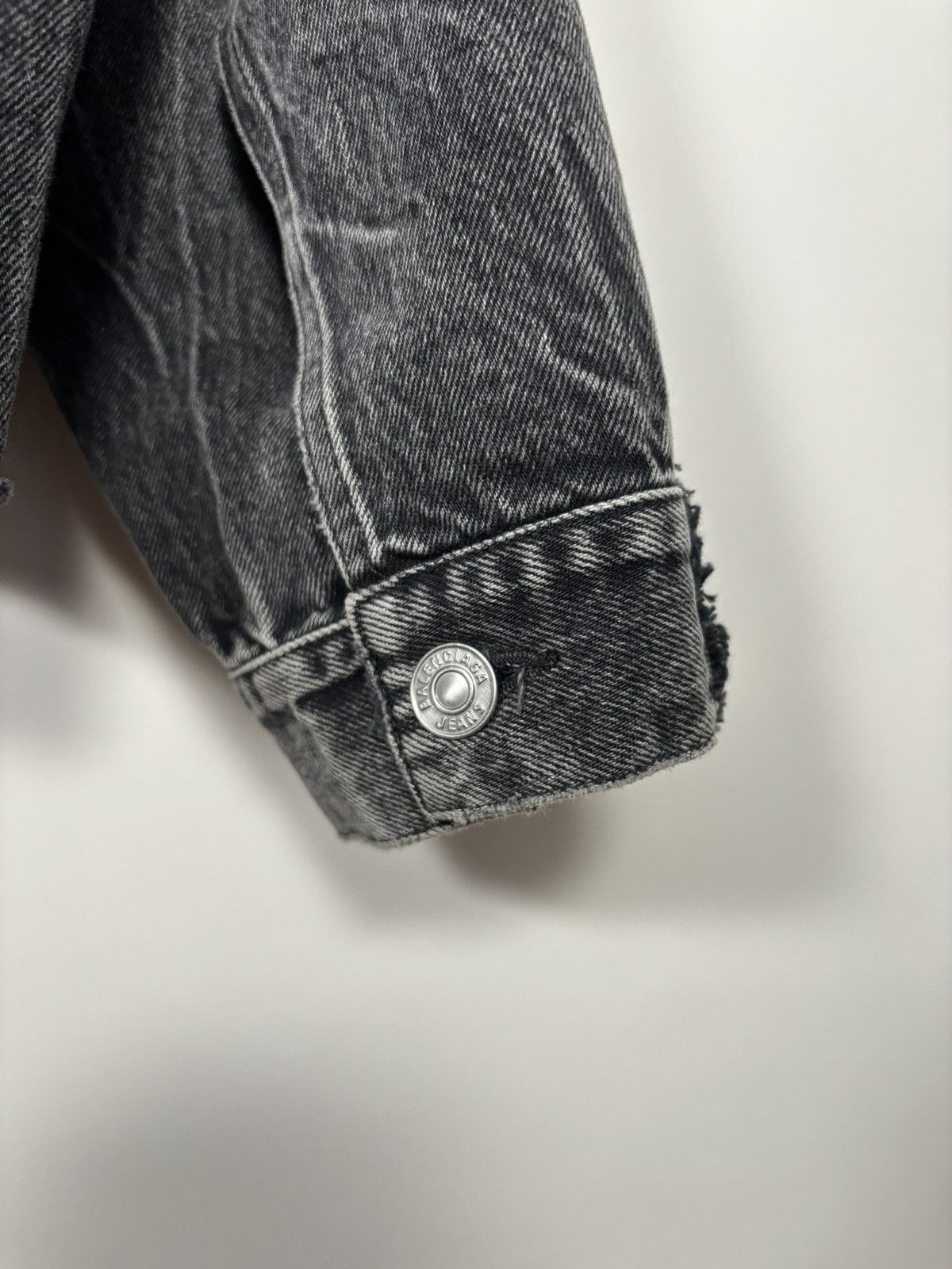 Balenciaga 🚭BALENCIAGA GRAIL🚭 RECONSTRUCTED DENIM JACKET Size US L / EU 52-54 / 3 - 9 Thumbnail