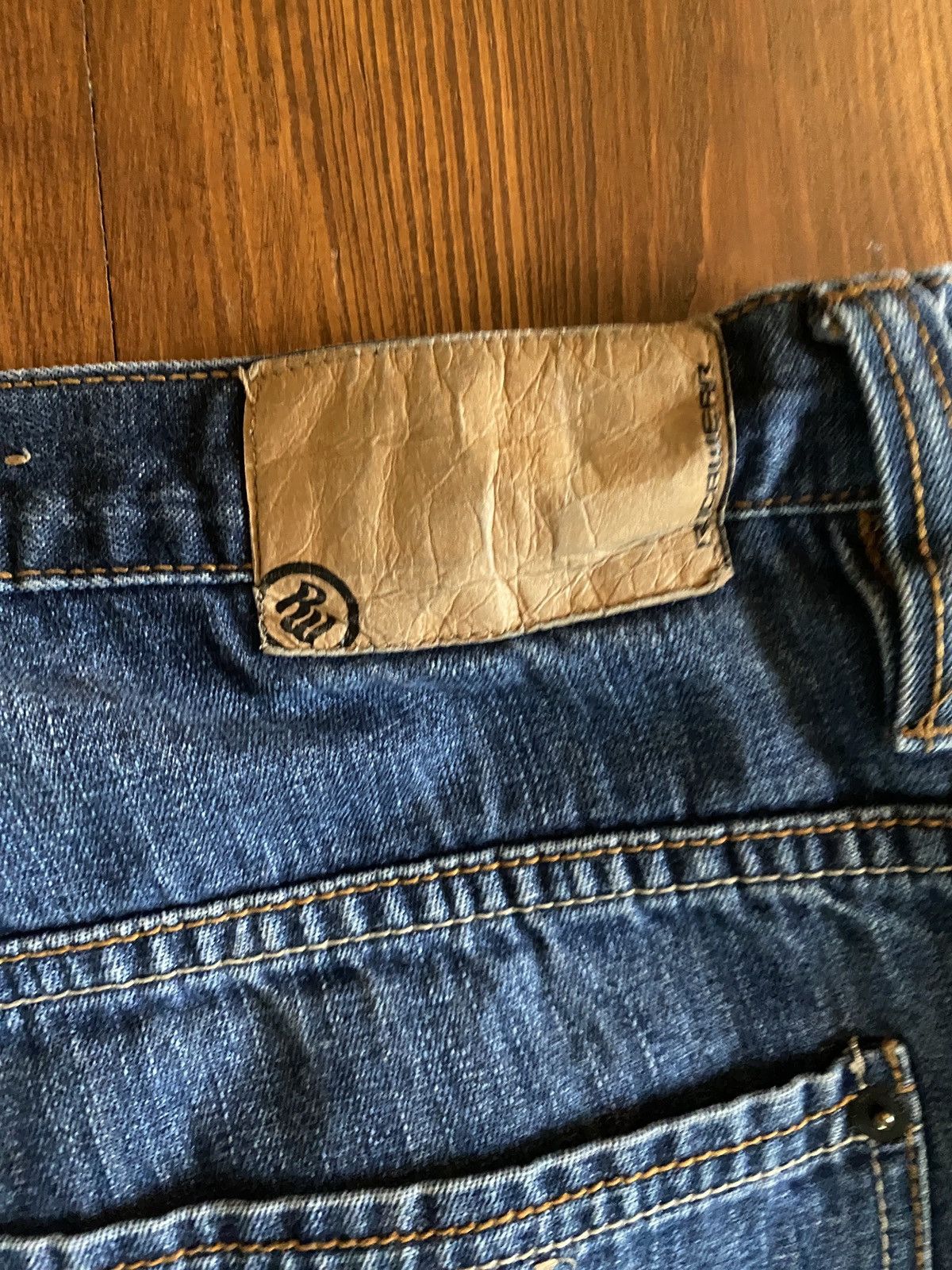 Rocawear Vintage Y2K’s Rocawear Wide Leg Baggy Denim Jeans 35x32 Size US 35 - 10 Thumbnail