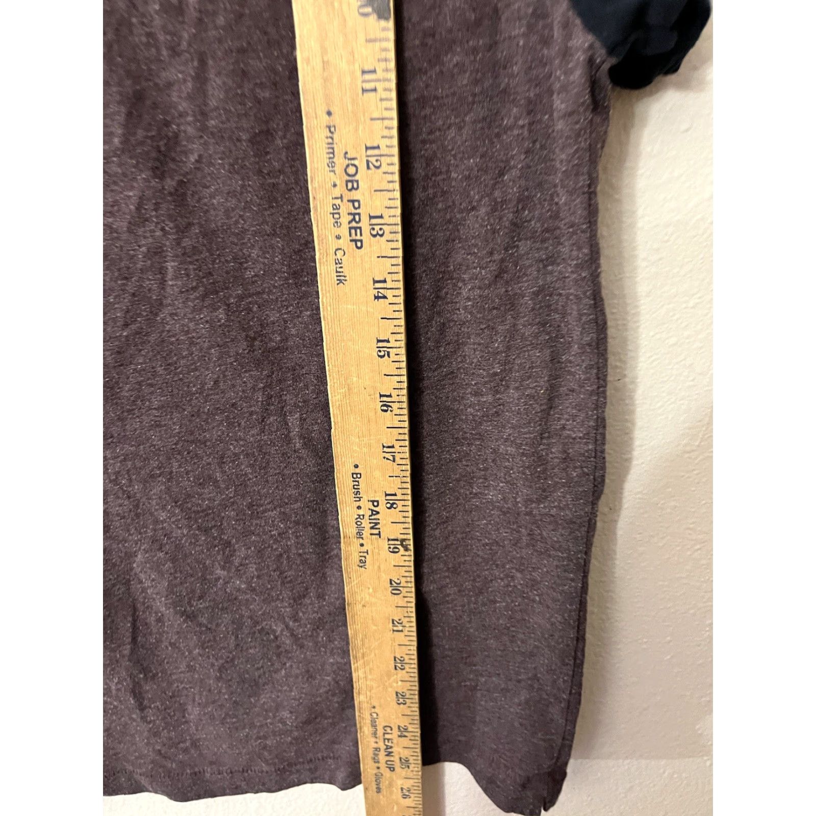 French Connection French Connection Men's Cotton Crew Neck T-Shirt Burgundy Medium Classic Retro Streetwear 2010s Size US M / EU 48-50 / 2 - 4 Thumbnail