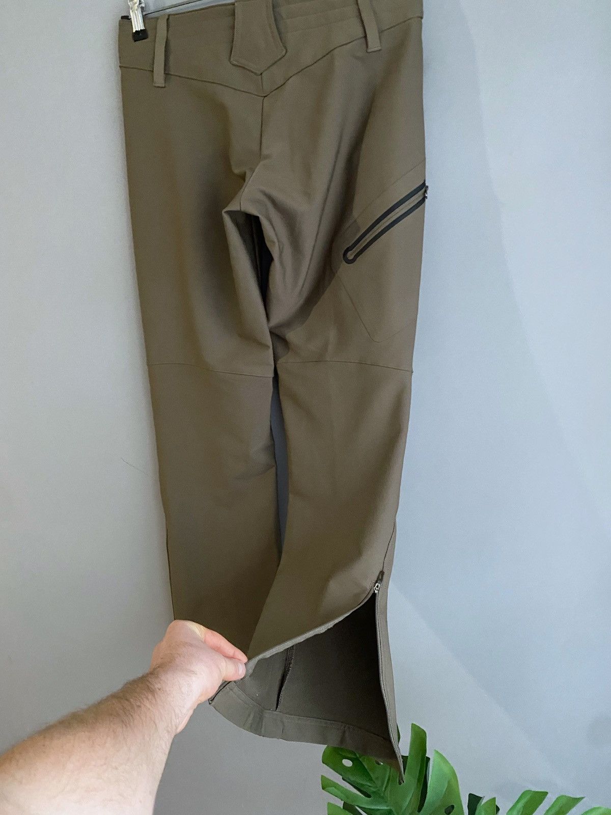 Nike ACG Nike ACG Women's Outdoor Hiking Pants, Size 8, W30/L31 Size 30" / US 8 / IT 44 - 9 Thumbnail