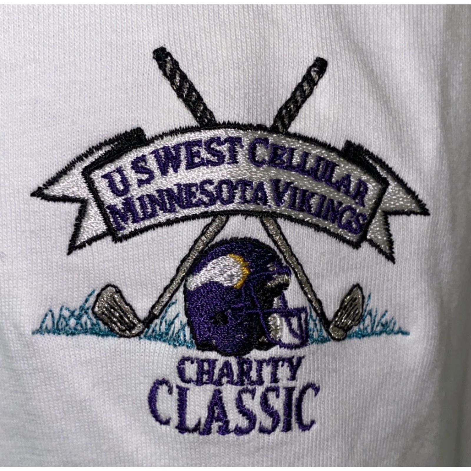 Vintage VINTAGE Antigua Minnesota Vikings Golf Polo Shirt Adult Large White NWT Mens Size US L / EU 52-54 / 3 - 3 Thumbnail