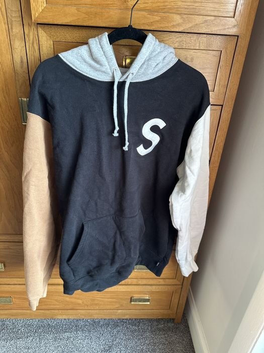 S logo cheap colorblocked hooded sweatshirt