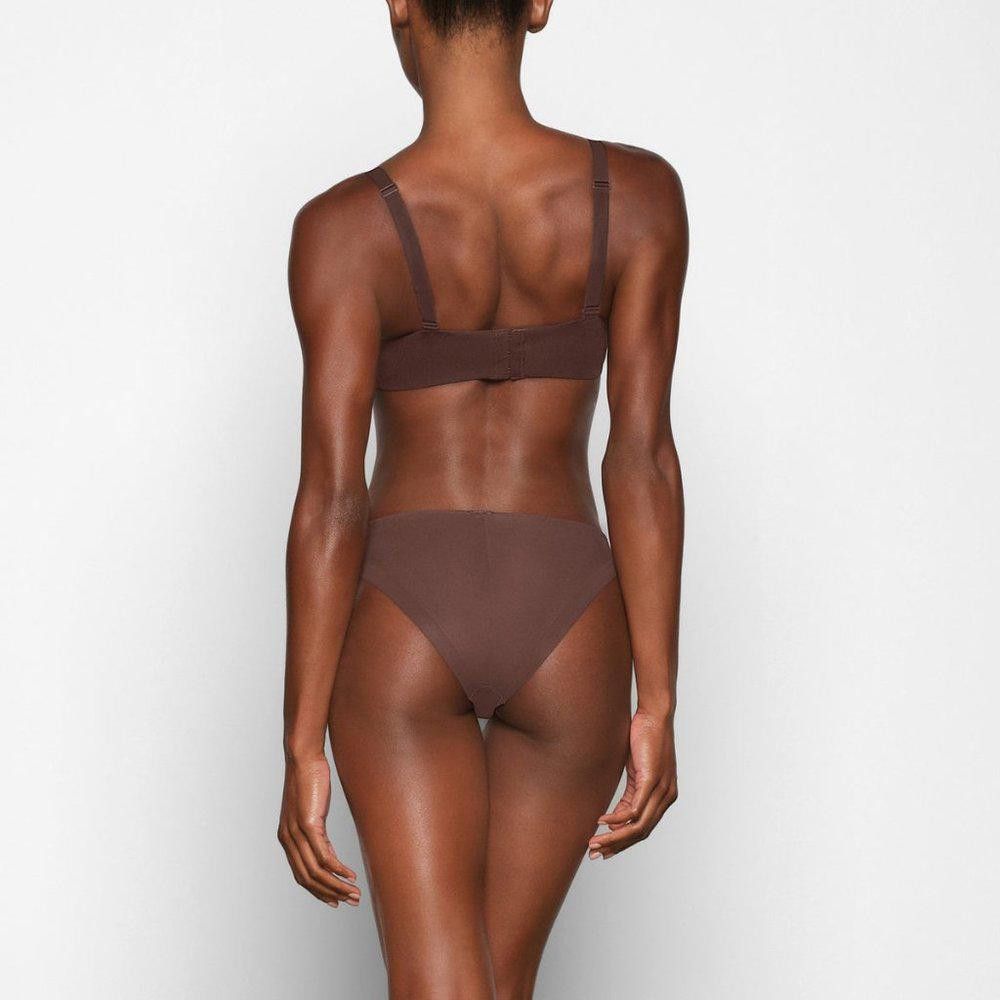 Designer CT601a Skims NWT NO SHOW MOLDED UNLINED BALCONETTE BRA Size ONE SIZE - 4 Thumbnail