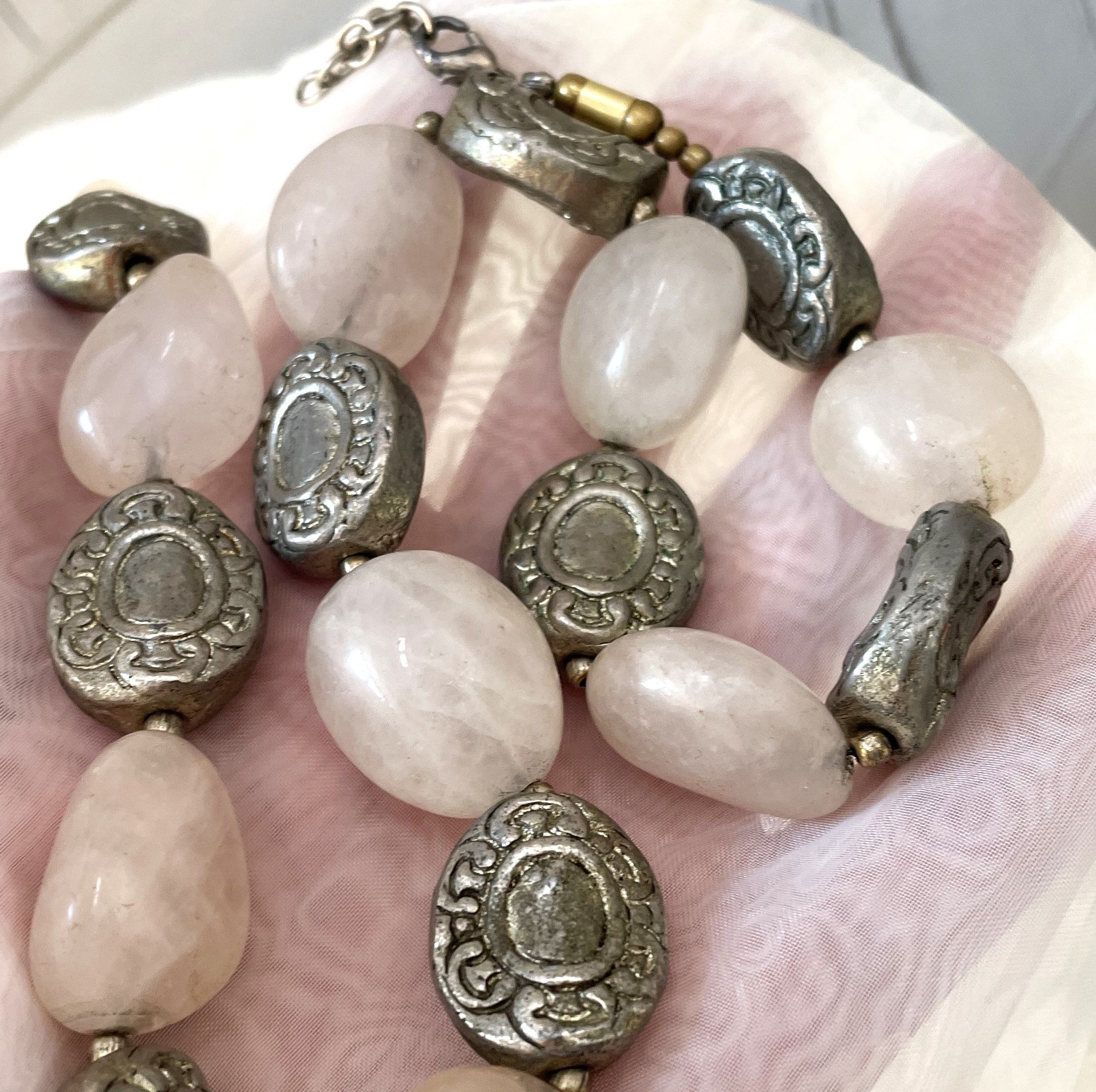 Other Vintage Statement Necklace Rose Quartz & Tribal Silver Beads Size ONE SIZE - 2 Thumbnail