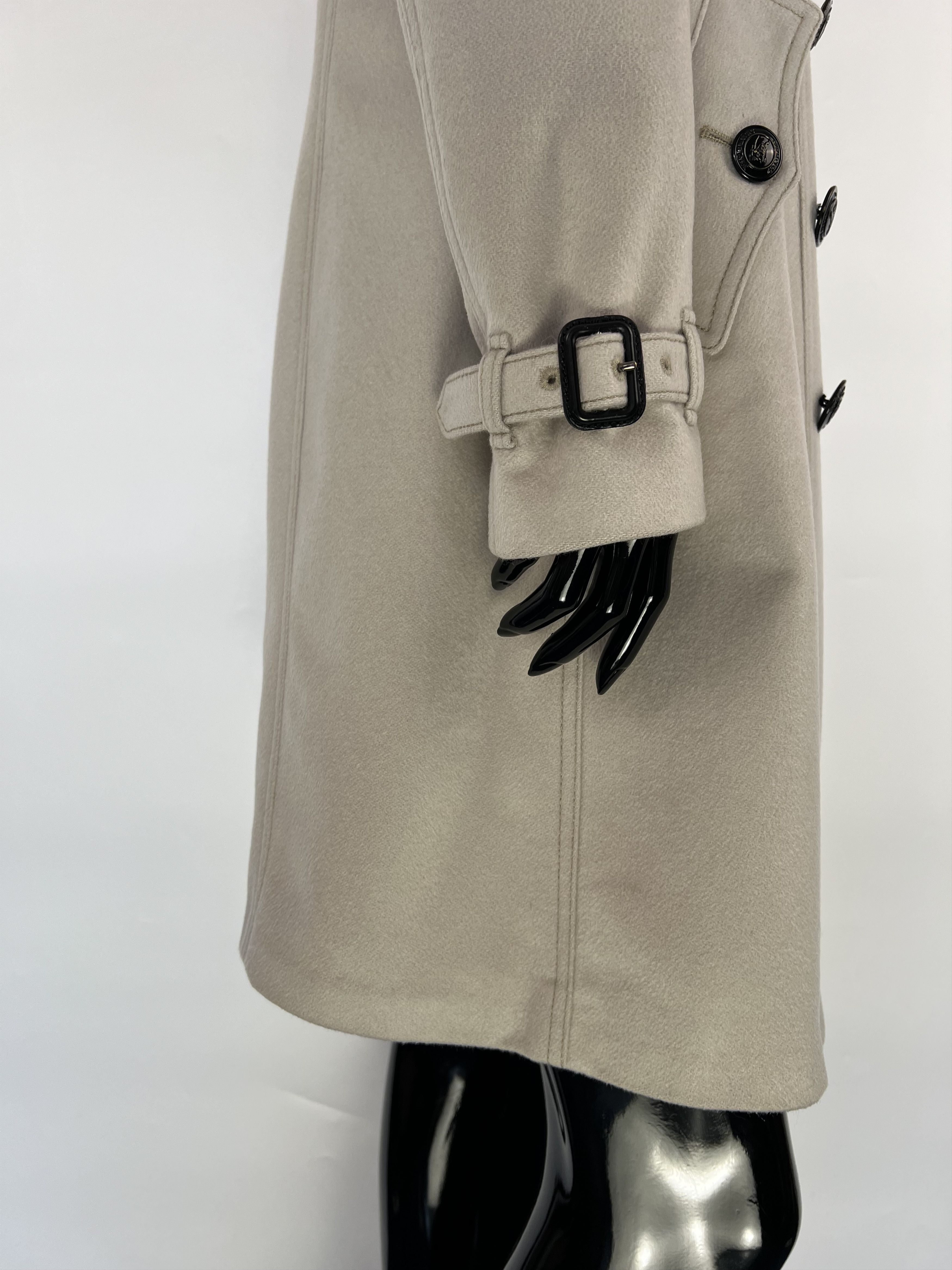 Burberry Burberry 100% Cashmere Double Breasted Coat Size US 8 Size M / US 6-8 / IT 42-44 - 9 Thumbnail