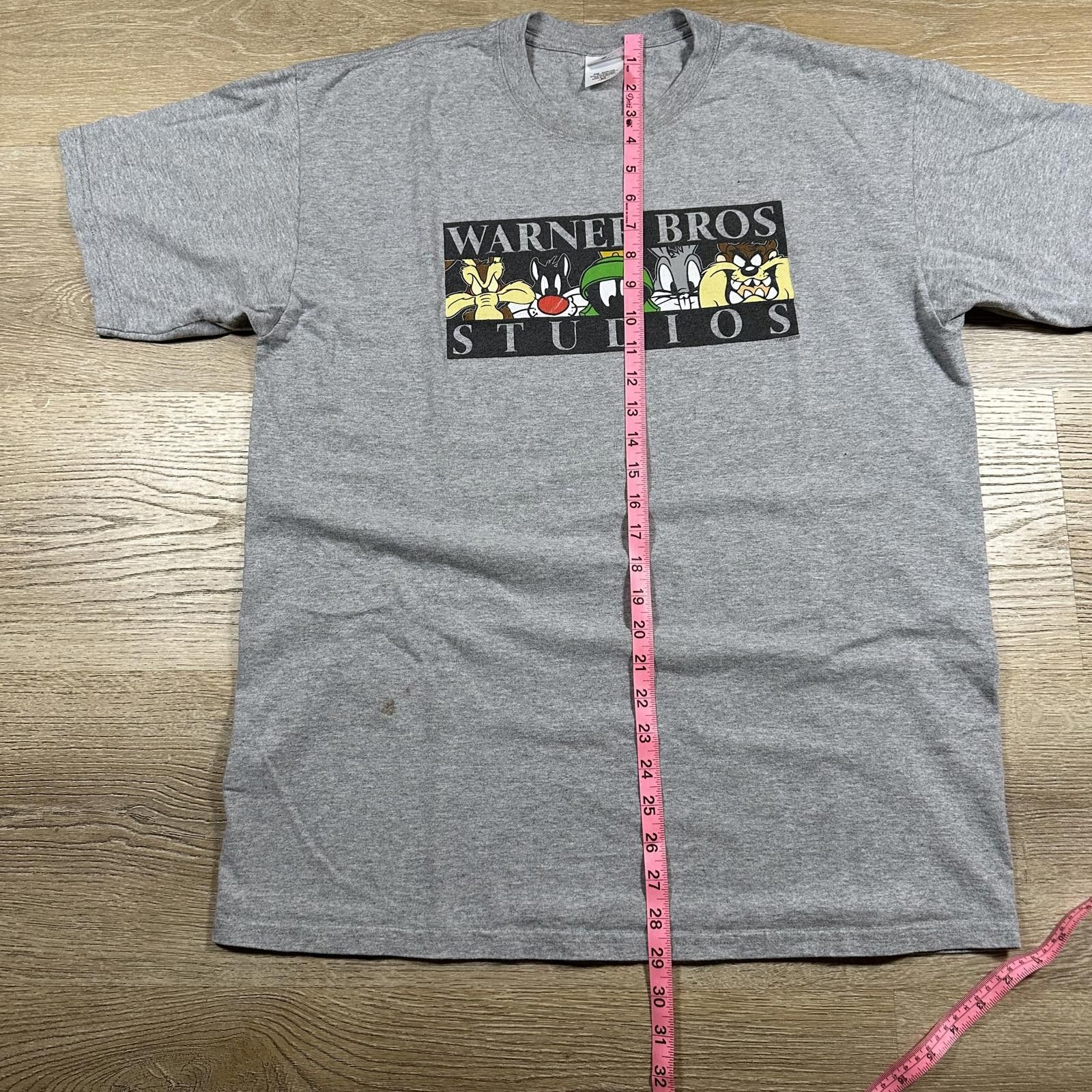 Warner Bros Warner Bros Men T-Shirt XL Gray Graphic Logo Size US XL / EU 56 / 4 - 7 Thumbnail