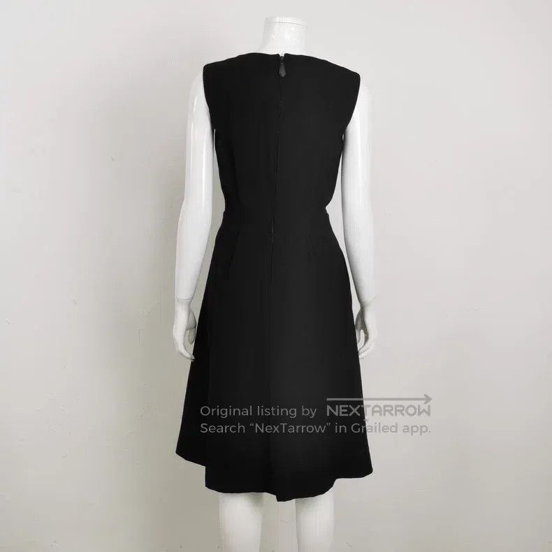 Hermes Hermes Black V-neck wool, size 34, nearly new Size XXS / US 00 / IT 34 - 2 Thumbnail