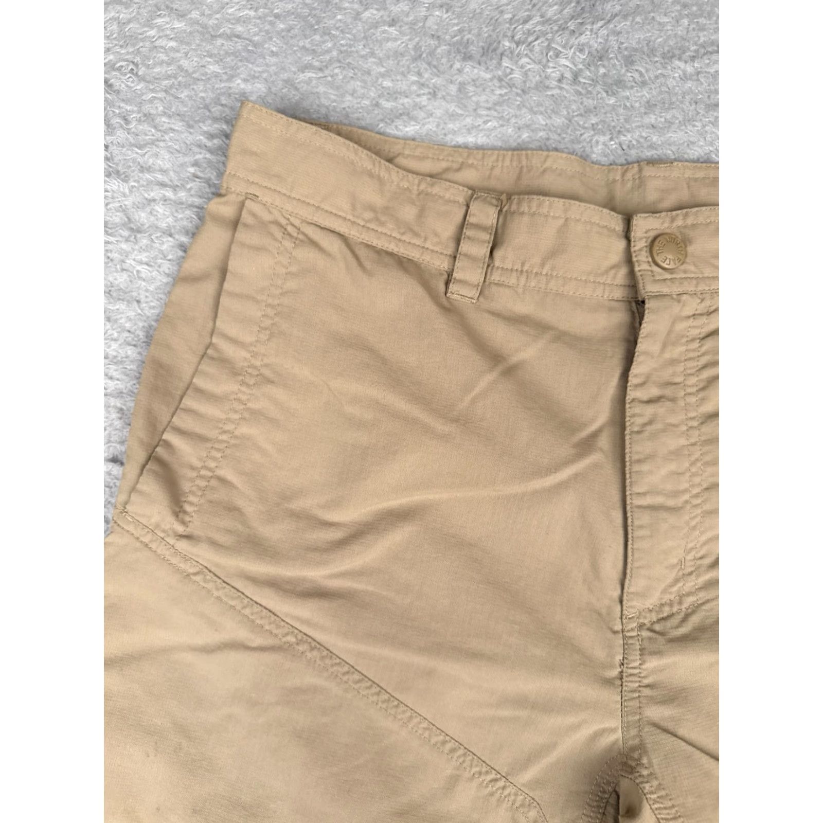 The North Face The North Face Shorts Men 34 Beige Nylon Cargo Pocket Drawstring Pockets Regular 34x10 Vintage: No Size US 34 / EU 50 - 4 Thumbnail