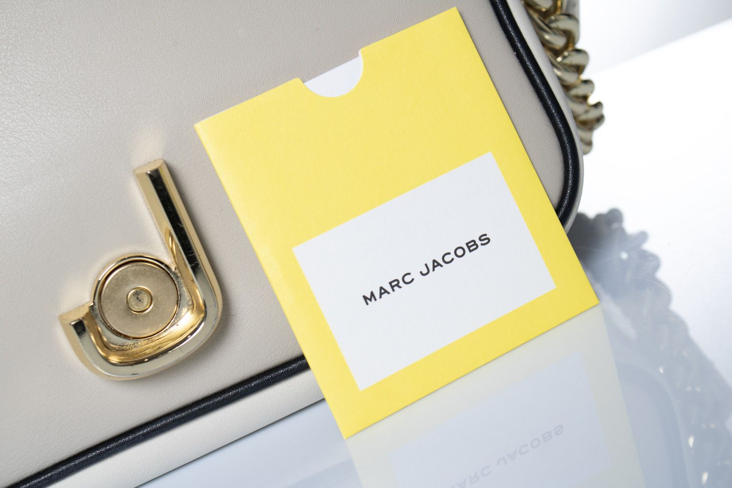 Marc Jacobs Marc Jacobs, J Marc shoulder bag in beige / black Size ONE SIZE - 10 Thumbnail