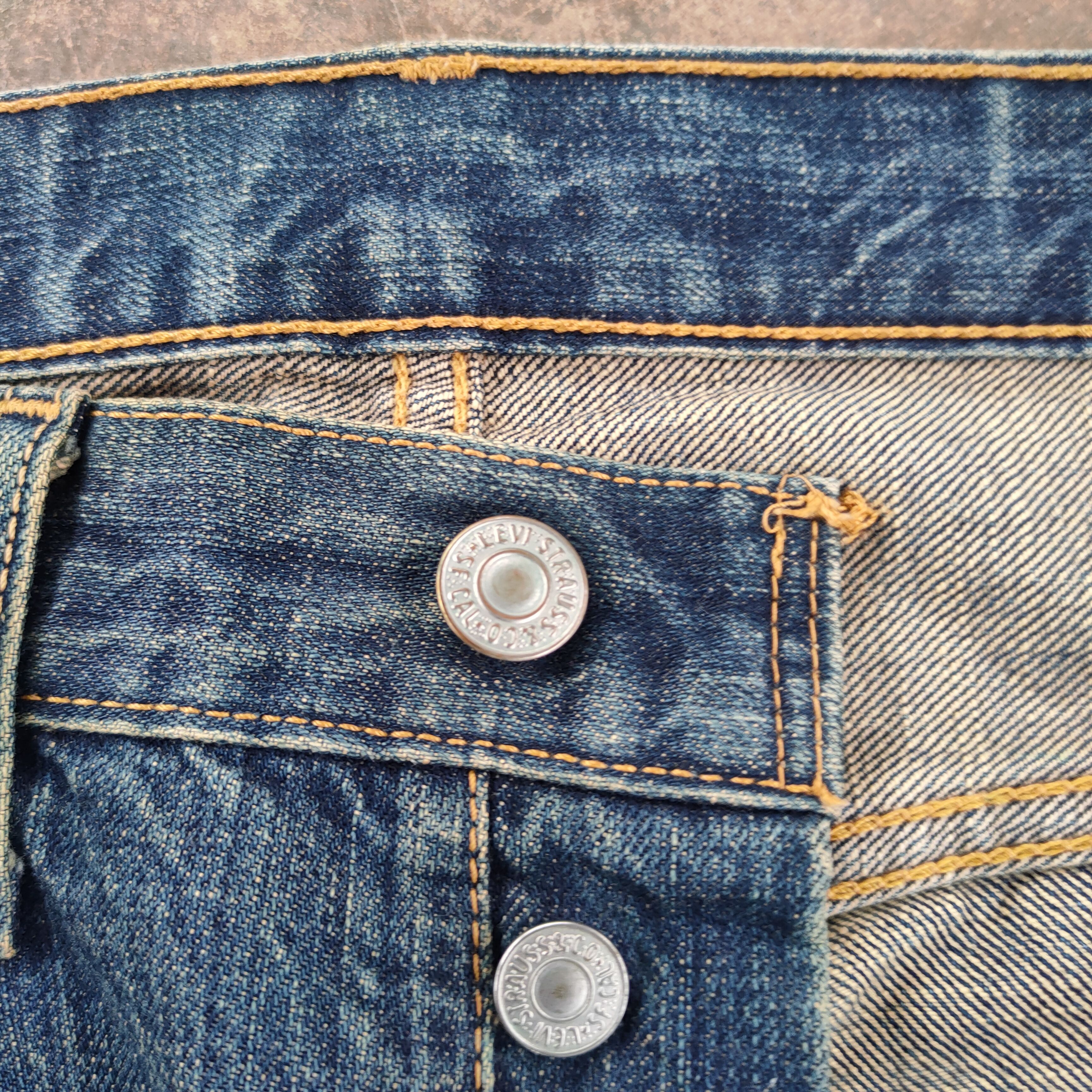 Levi's Vintage Clothing VINTAGE LEVI'S 501 RUSTY FADED DISTRESSED DENIM JEANS PANTS Size US 32 / EU 48 - 6 Thumbnail