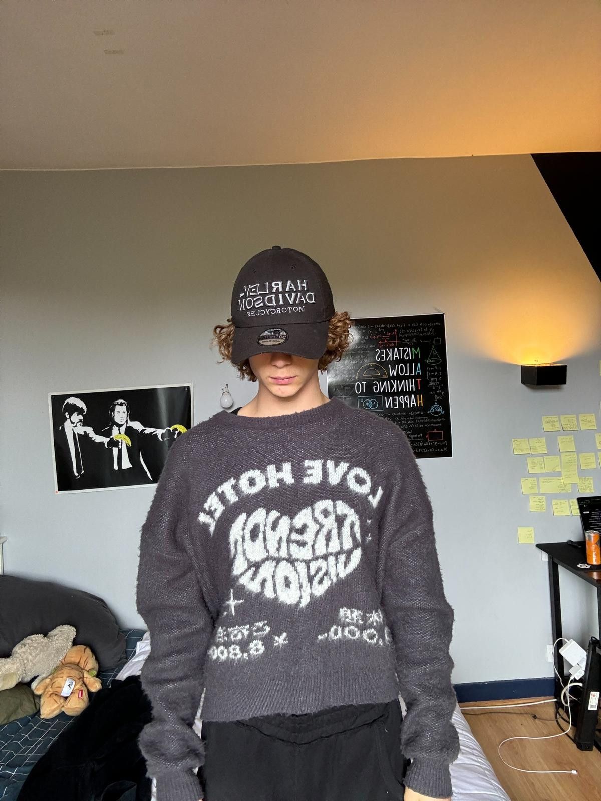 Trendt Vision PULL LOVE HOTEL Size US M / EU 48-50 / 2 - 1 Thumbnail