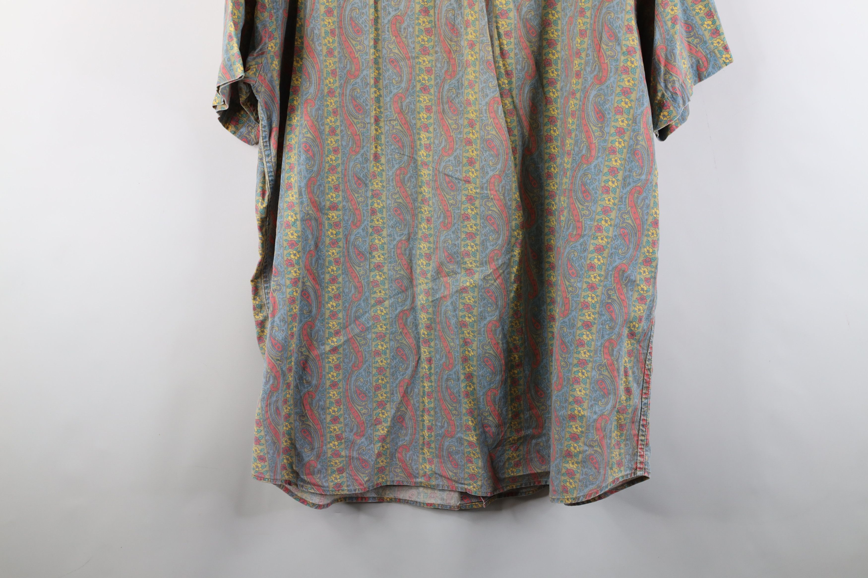 Vintage Vintage 90s Streetwear Flower Paisley Baggy Button Shirt Size US XL / EU 56 / 4 - 13 Thumbnail