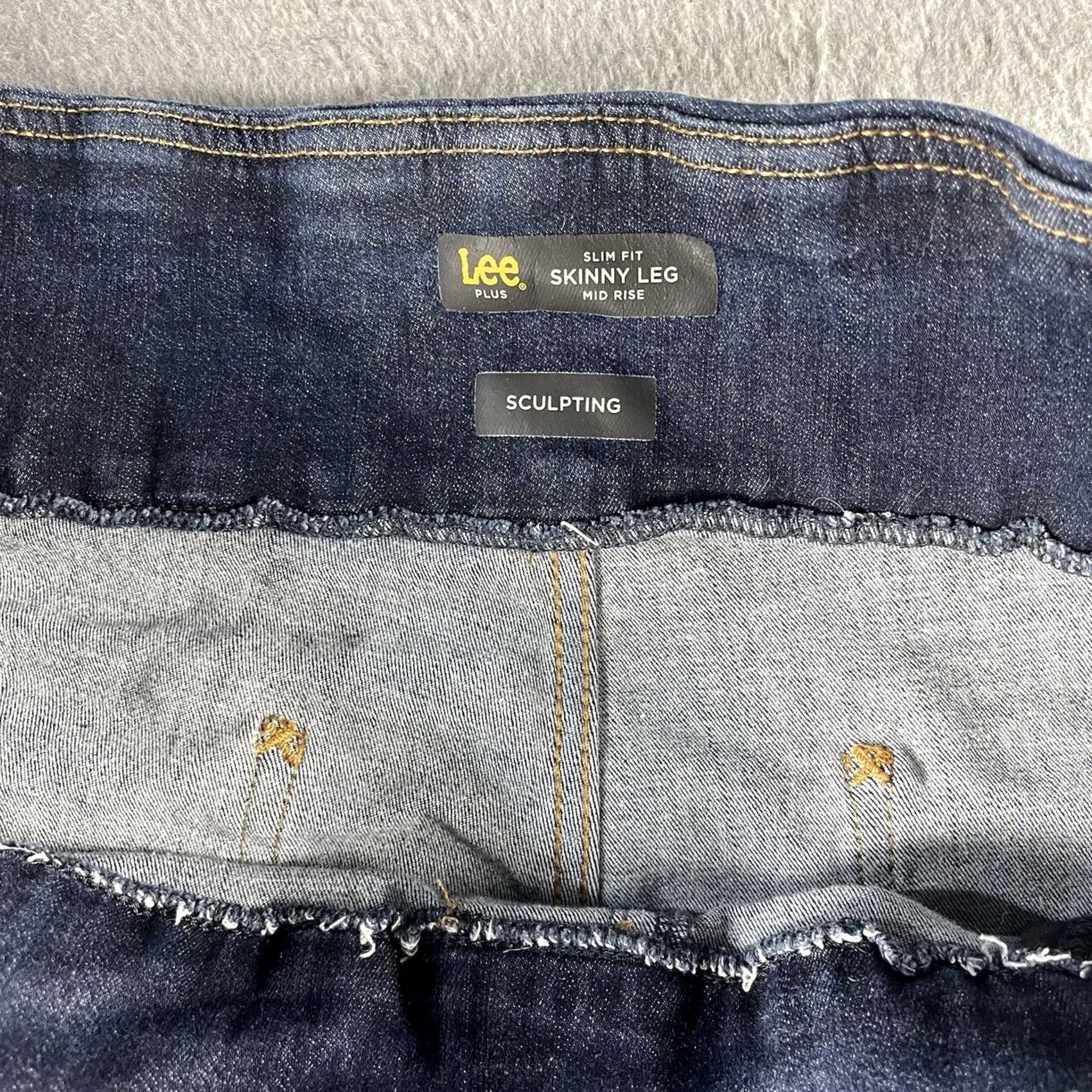 Lee Lee Plus Skinny Jeans Medium Wash Womens Pull-On Denim Size 40" / US 18 - 3 Thumbnail