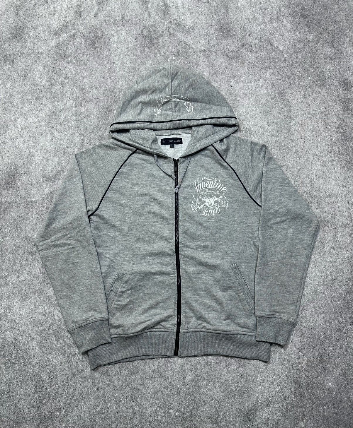 In the attic skull Graphic zip hoodie