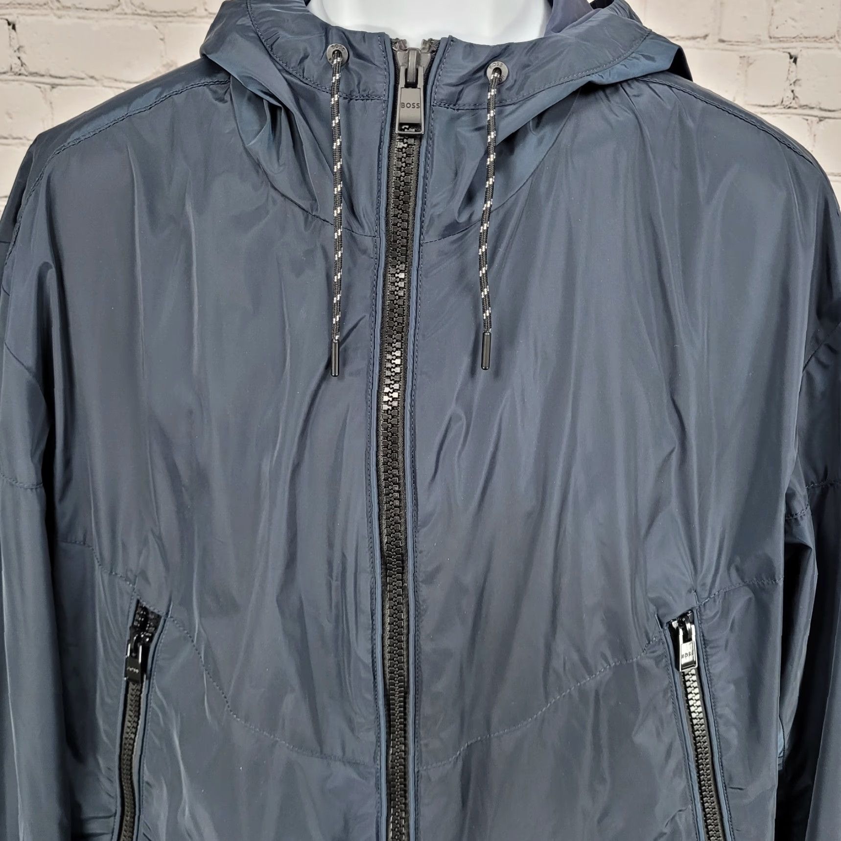 Vintage Boss Jacket Mens 44R Navy Hooded Lightweight Full Zip Inner Pocket Windbreaker Size US S / EU 44-46 / 1 - 7 Thumbnail