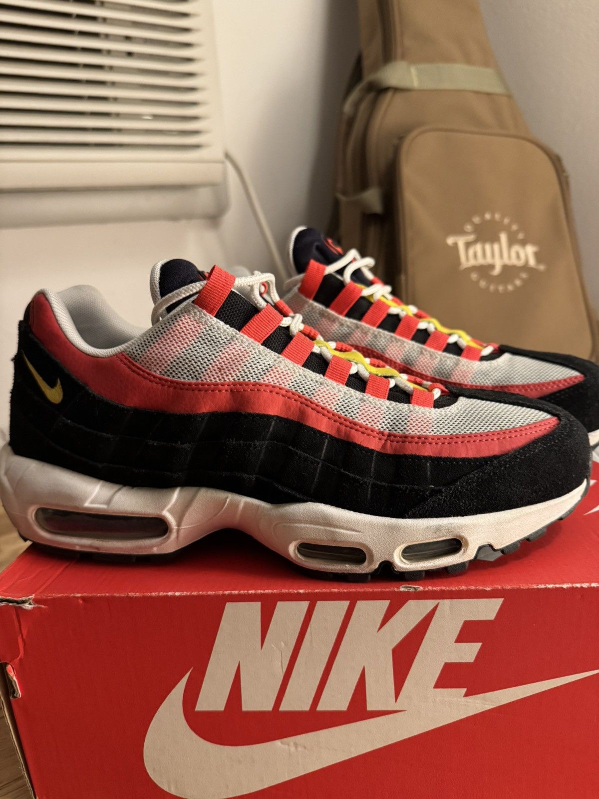 Nike Nike Air Max 95 Essential Size US 10 / EU 43 - 1 Thumbnail