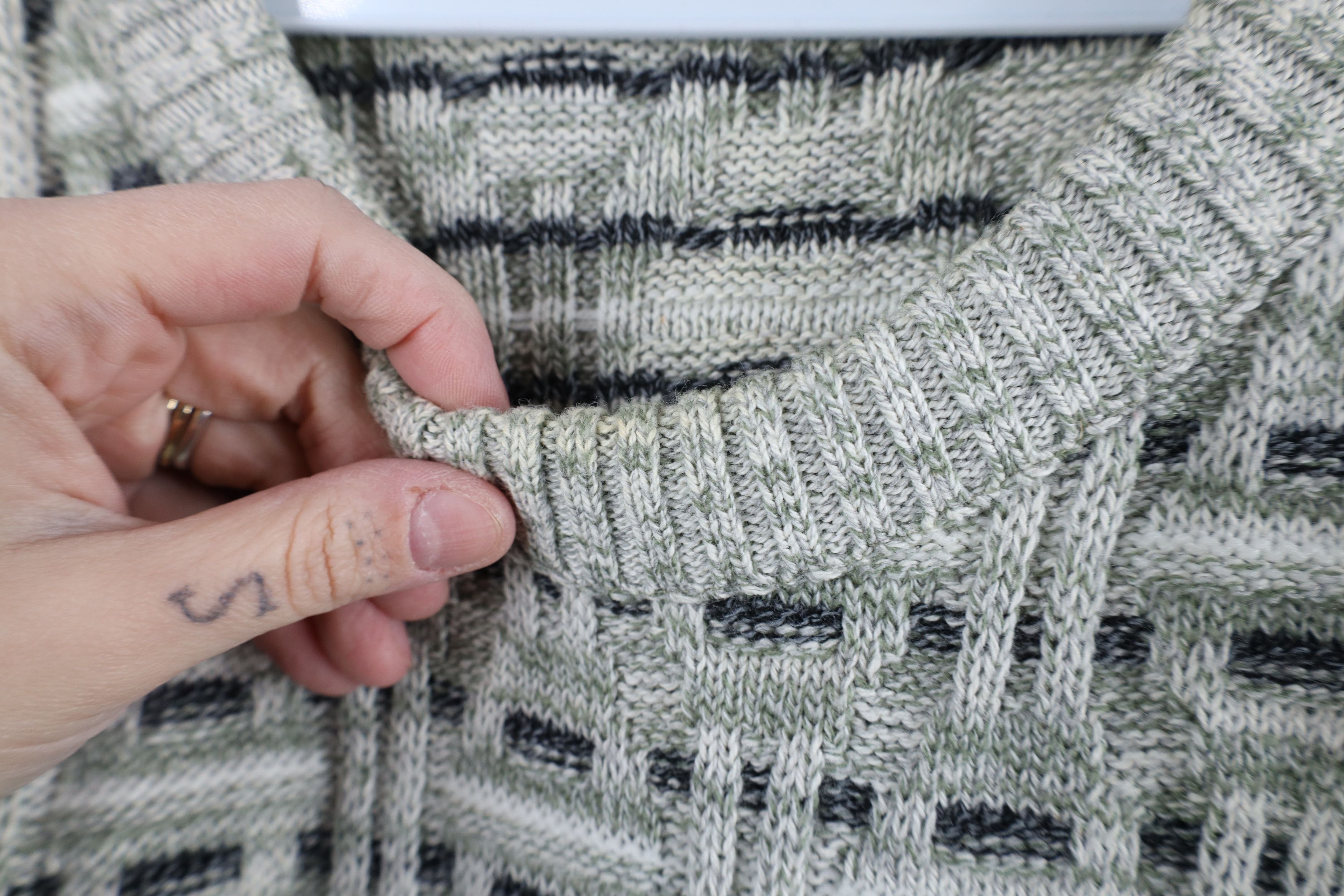 Vintage Vintage 90s Streetwear Cross Weave Knit Crewneck Sweater Size US XXL / EU 58 / 5 - 6 Thumbnail