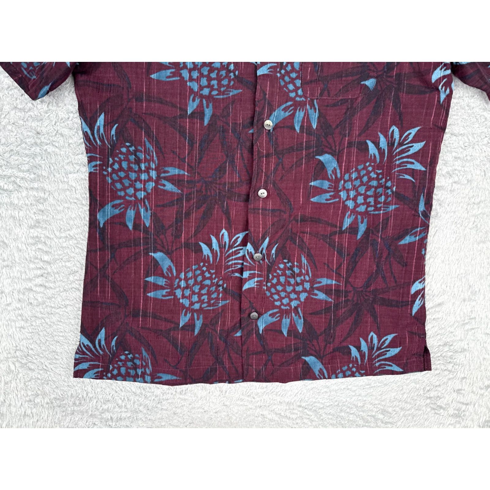 Van Heusen VINTAGE Van Heusen Shirt Adult Small Red Floral Pineapple Button Up Polyester Hawaiian Size US S / EU 44-46 / 1 - 5 Thumbnail
