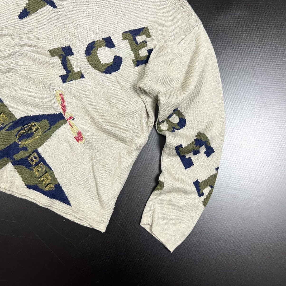 Iceberg × Vintage Vintage Iceberd Airplane Embroidered Logo Sweater Size S Size US XS / EU 42 / 0 - 7 Thumbnail