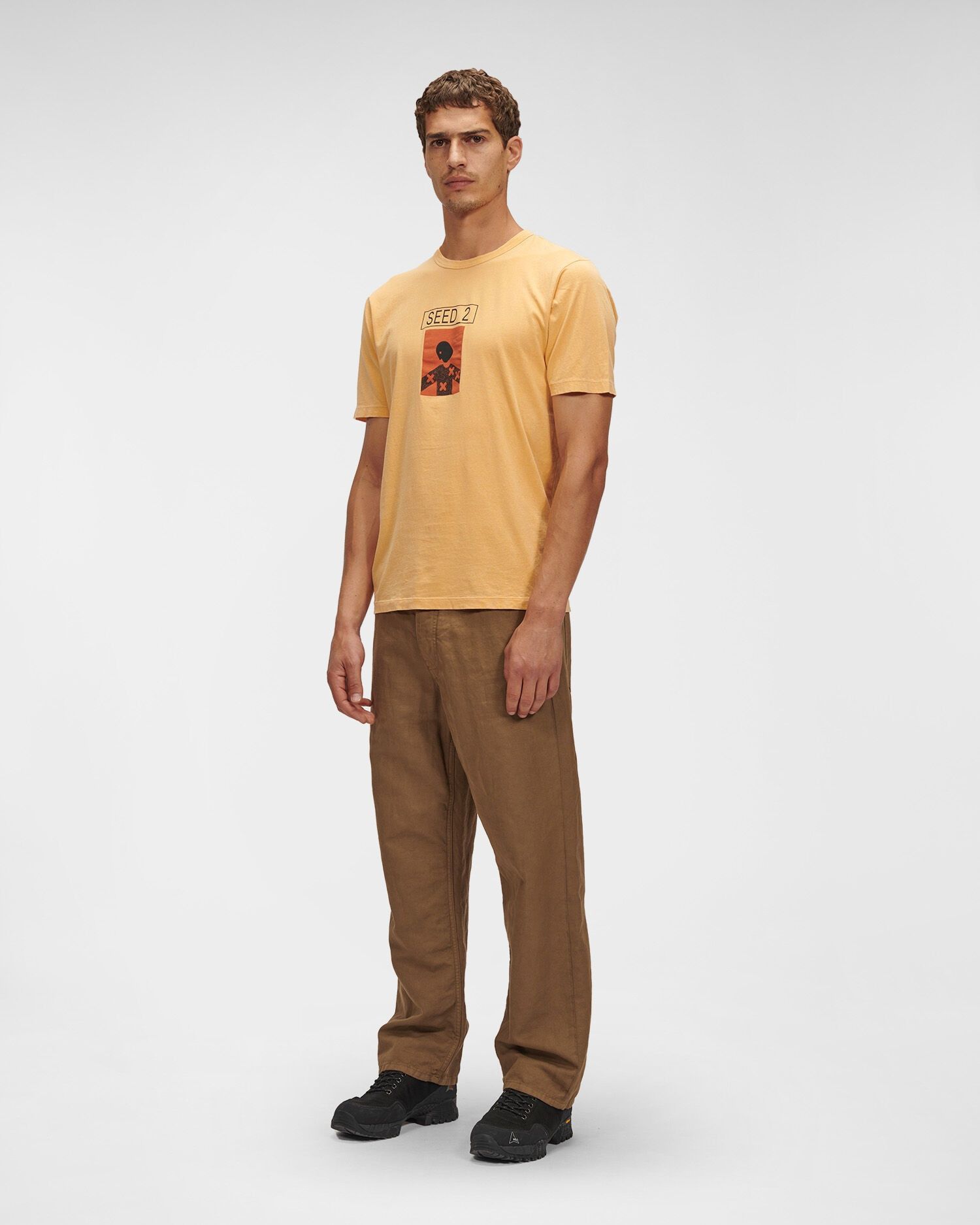 C.P. Company o1y1224 Logo Crewneck T-Shirt in Apricot Size US S / EU 44-46 / 1 - 3 Thumbnail