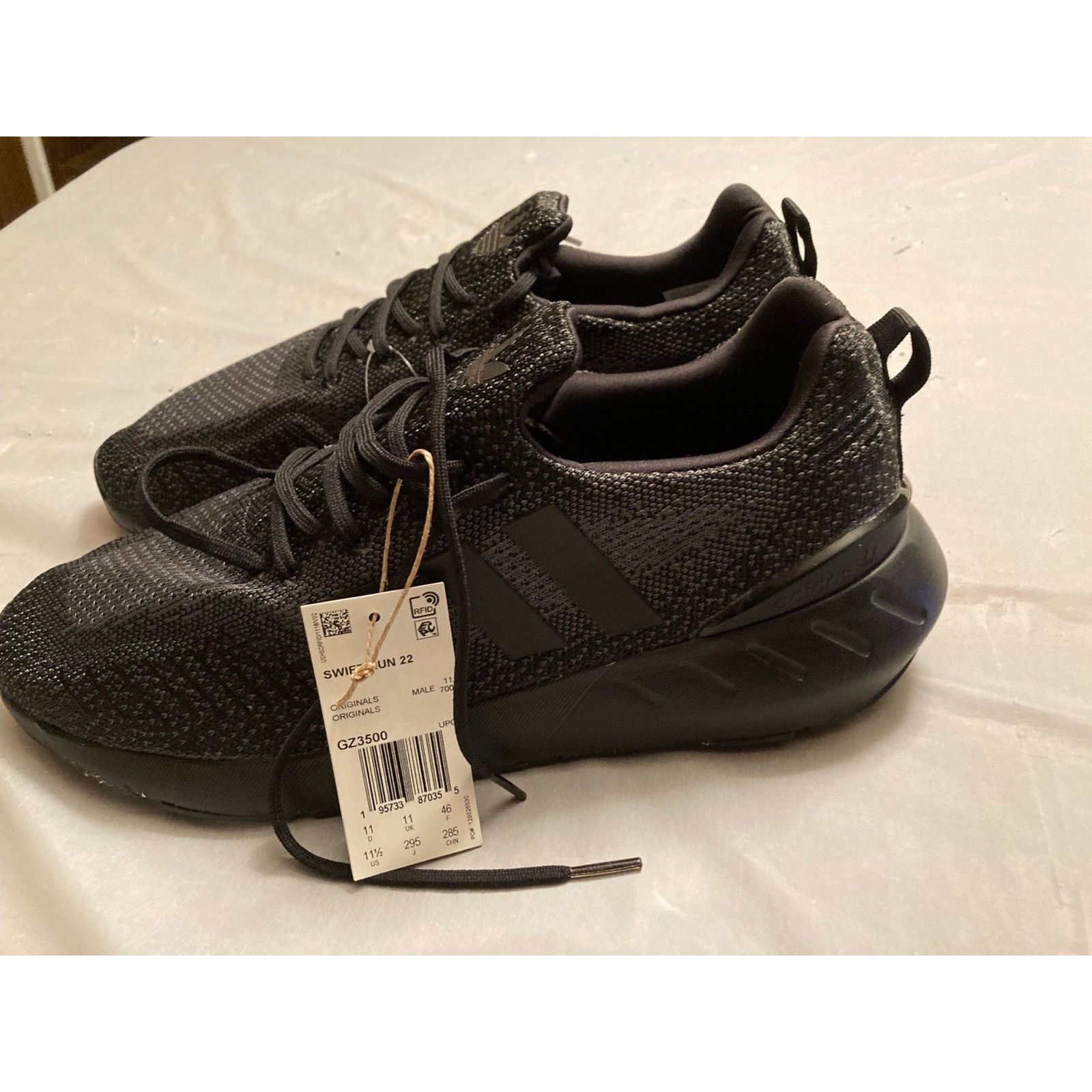 Adidas ADIDAS SWIFT RUN Sneakers 22 Core Black/Grey Sz 11.5 GZ3500 Size US 11.5 / EU 44-45 - 2 Thumbnail