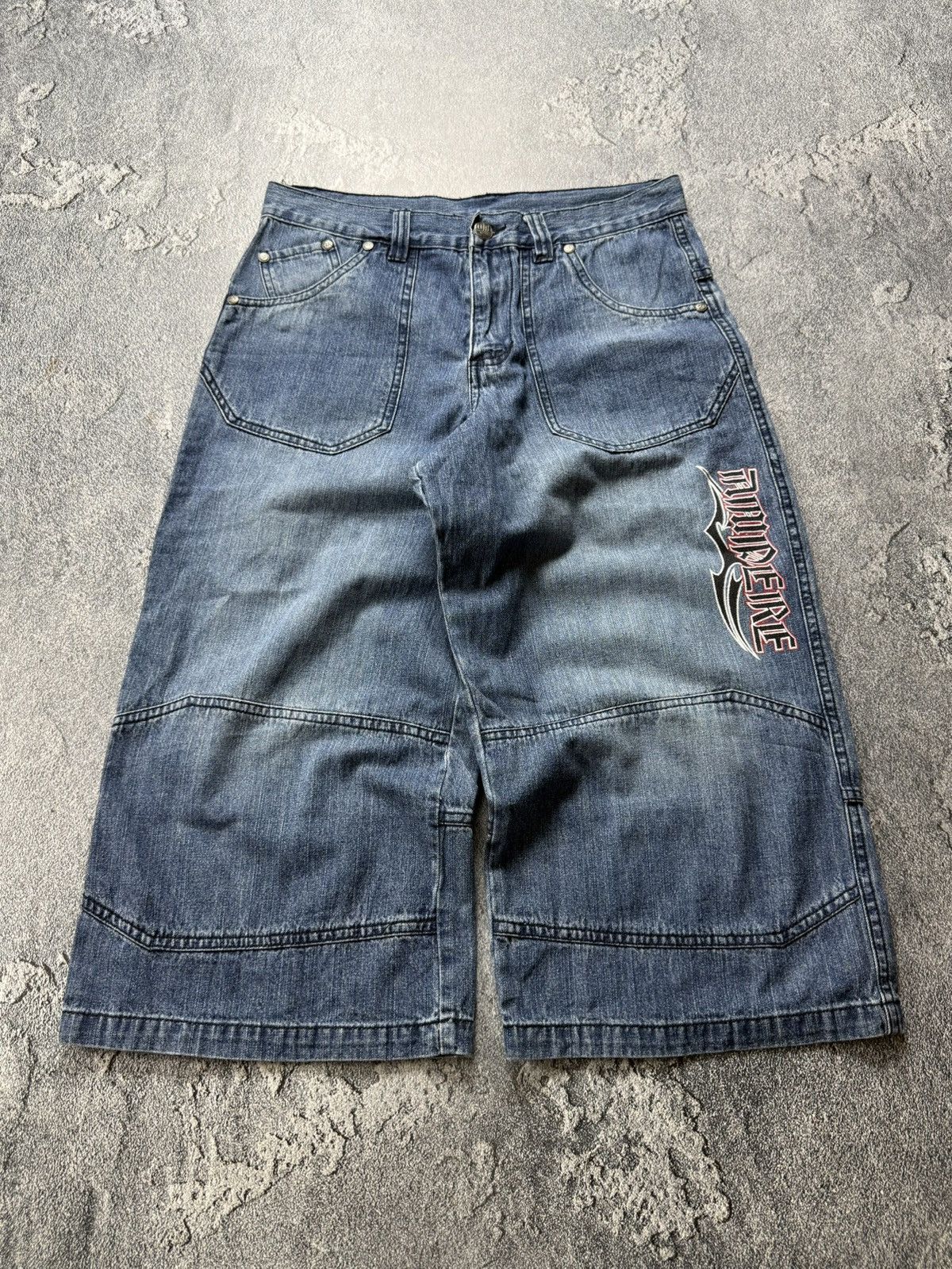 JNCO Vintage Y2K Drip Tribal Logo Short breeches Size Xs Size 27" / US 4 / IT 40 - 1 Thumbnail