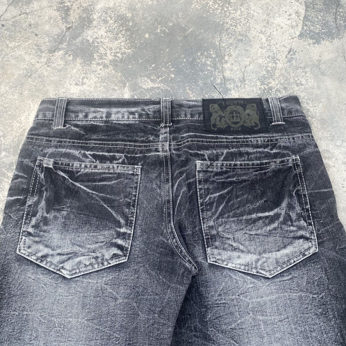 LOWBOX LOWBOX Distressed Wolf Crop Jeans Size US 30 / EU 46 - 7 Thumbnail