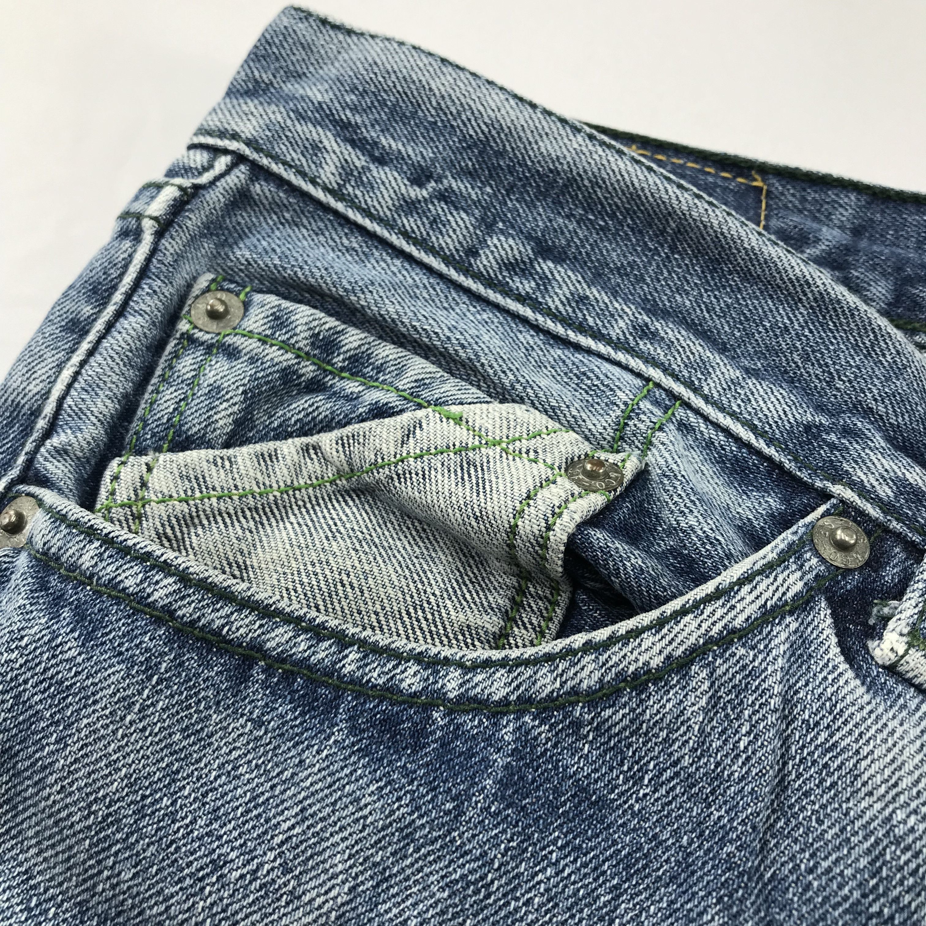 Levi's Vintage Levis 517 Bootcut Jean Distressed Faded Denim KJ3467 Size US 36 / EU 52 - 15 Thumbnail