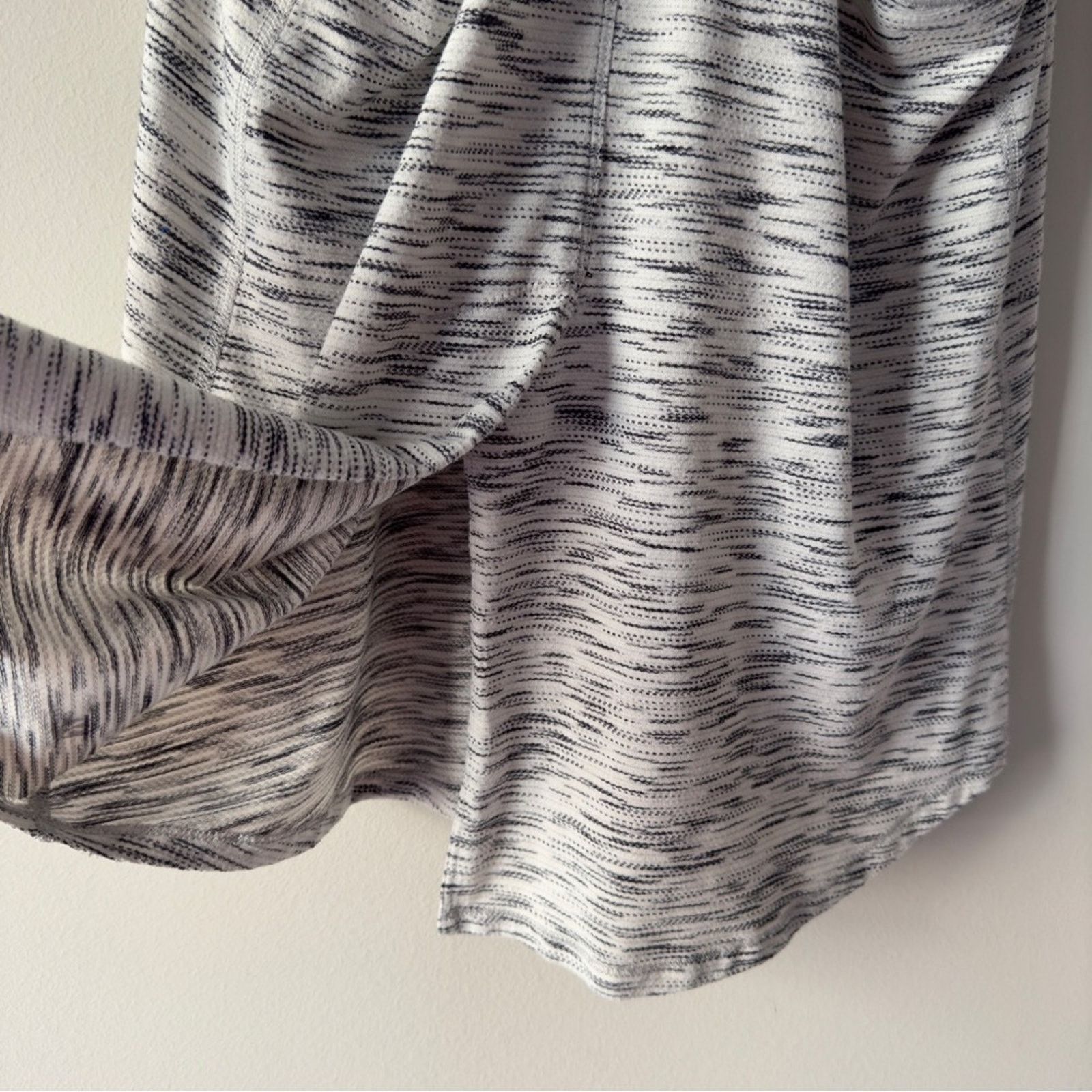 Lululemon Lululemon Tie It Up Singlet in Tiger Space Dye Black White Size M / US 6-8 / IT 42-44 - 6 Thumbnail