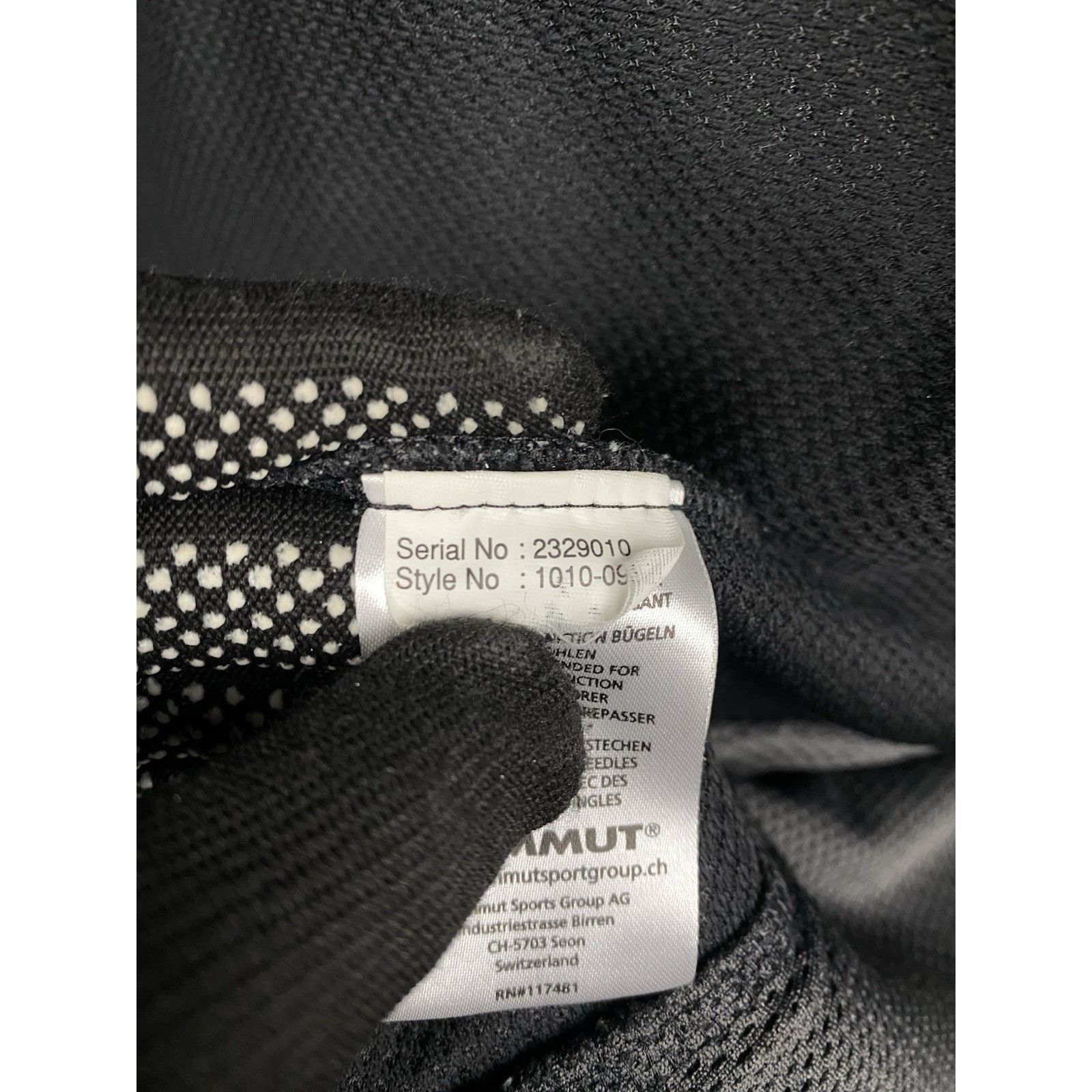 Mammut Mammut Men's Black SoftTech Softshell Windbreaker Jacket Siz Size US S / EU 44-46 / 1 - 15 Thumbnail