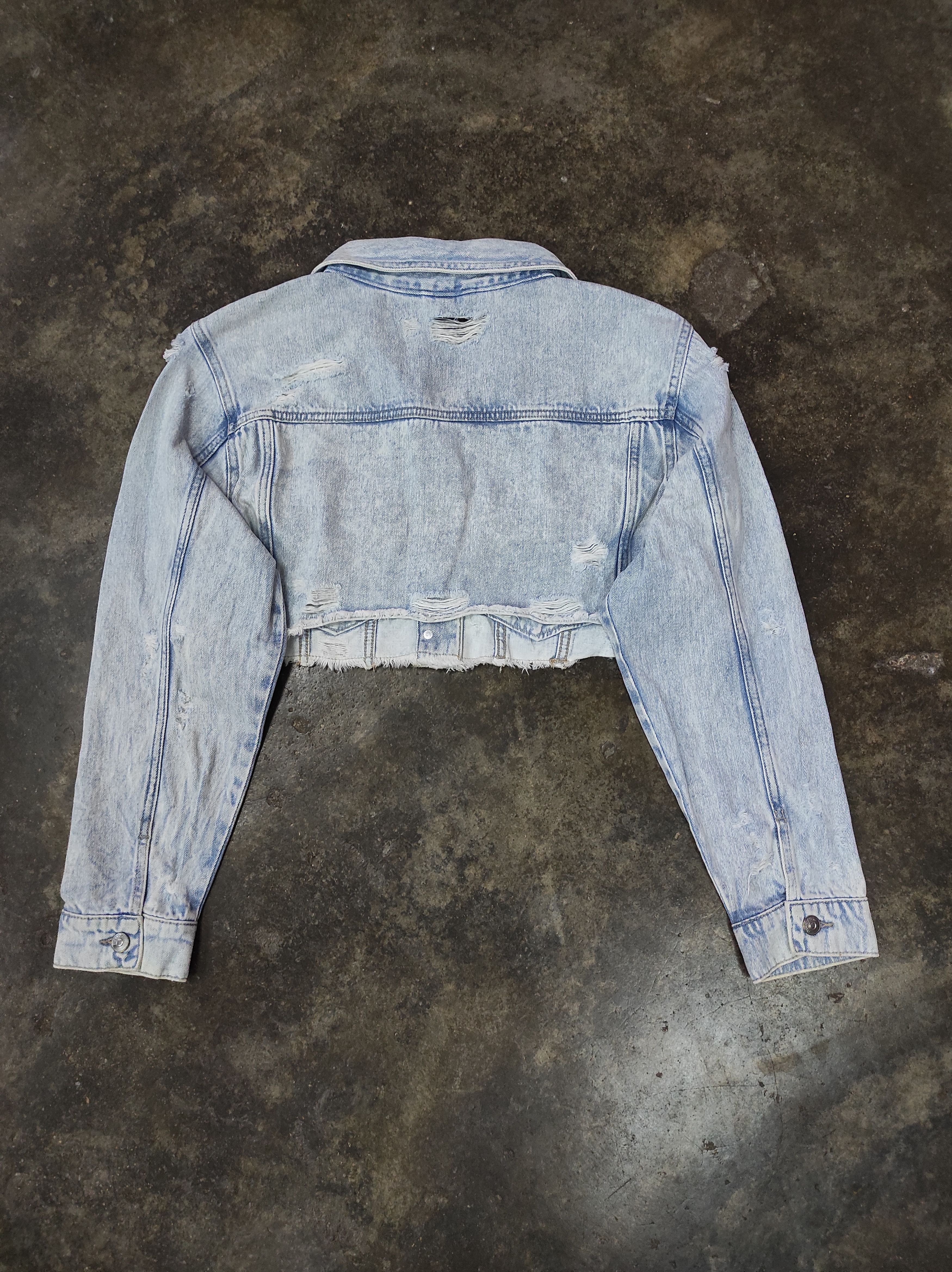 H&M H&M DIVIDED RIPPED CROPPED DISTRESSED DENIM JACKET Size XL / US 12-14 / IT 48-50 - 5 Thumbnail