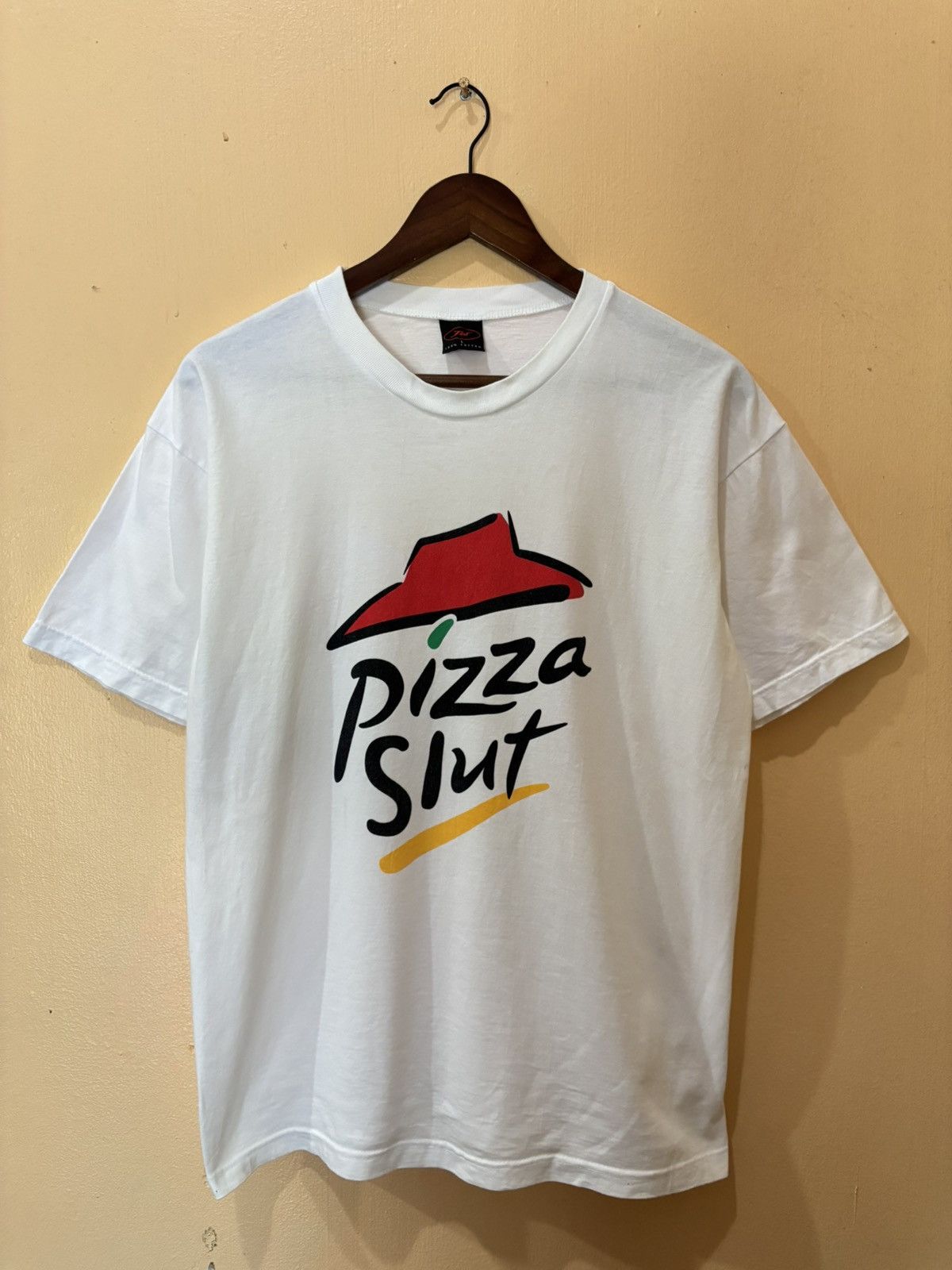 Vintage Vintage Pizza Slut Parody Tshirt Size US L / EU 52-54 / 3 - 1 Thumbnail