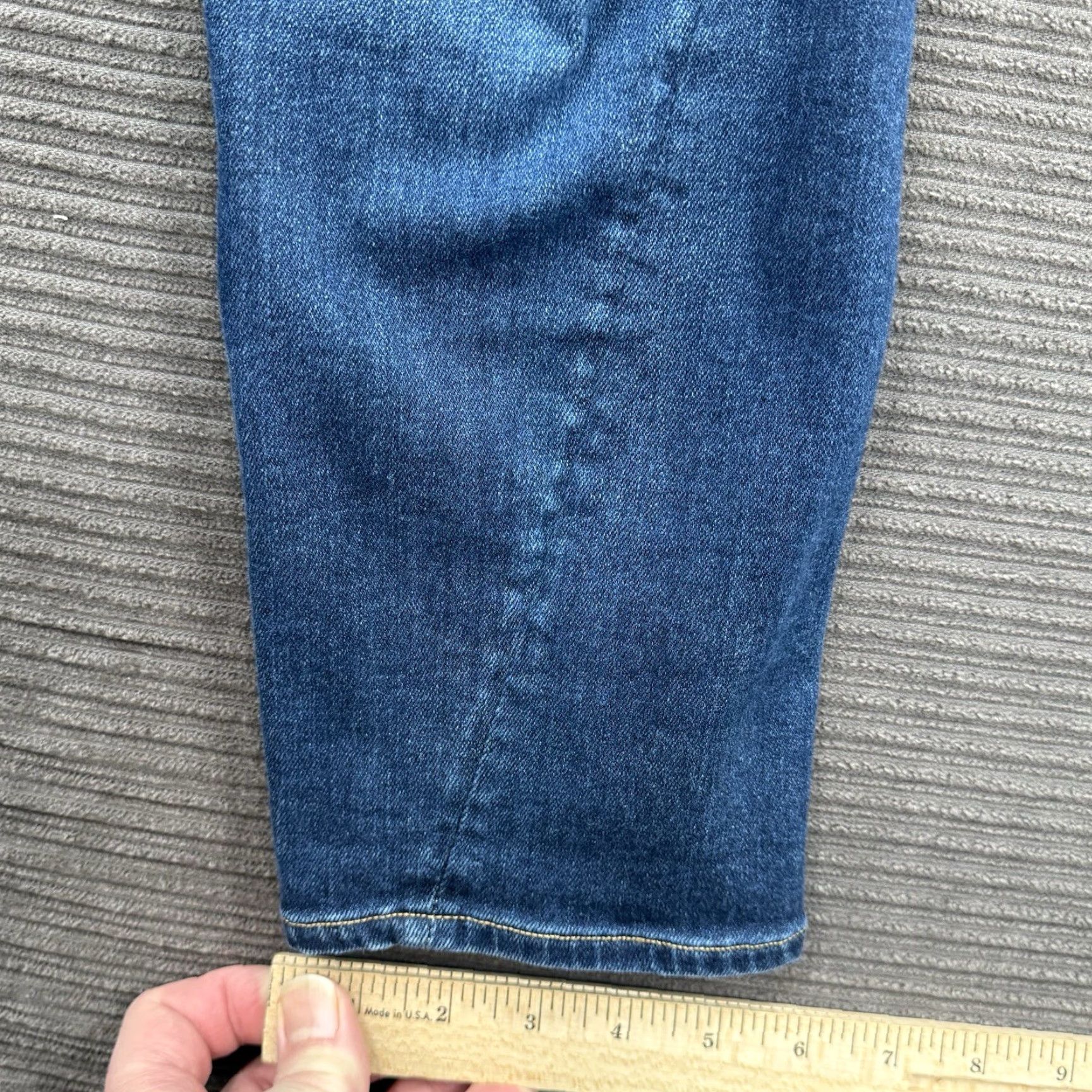 True Religion True Religion Jeans Women Slim Denim Blue 26 Cotton Mid-Rise Inseam 24 Logo USA Button Zip Variety: Shirt, Pants, Jeans? Size 26" / US 2 / IT 38 - 7 Thumbnail
