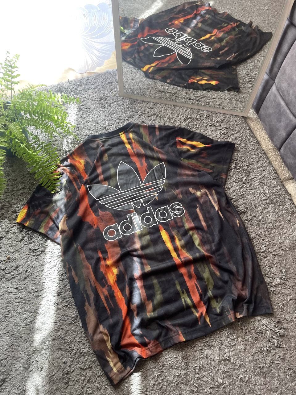 Adidas × Pharrell Adidas T-Shirt Streetwear Pharrell Williams Big Logo Rare Size US L / EU 52-54 / 3 - 2 Thumbnail