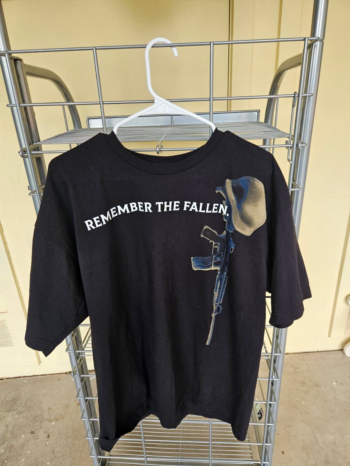 Other Remember The Fallen Military Veteran Bayside Tee Size US XL / EU 56 / 4 - 1 Thumbnail