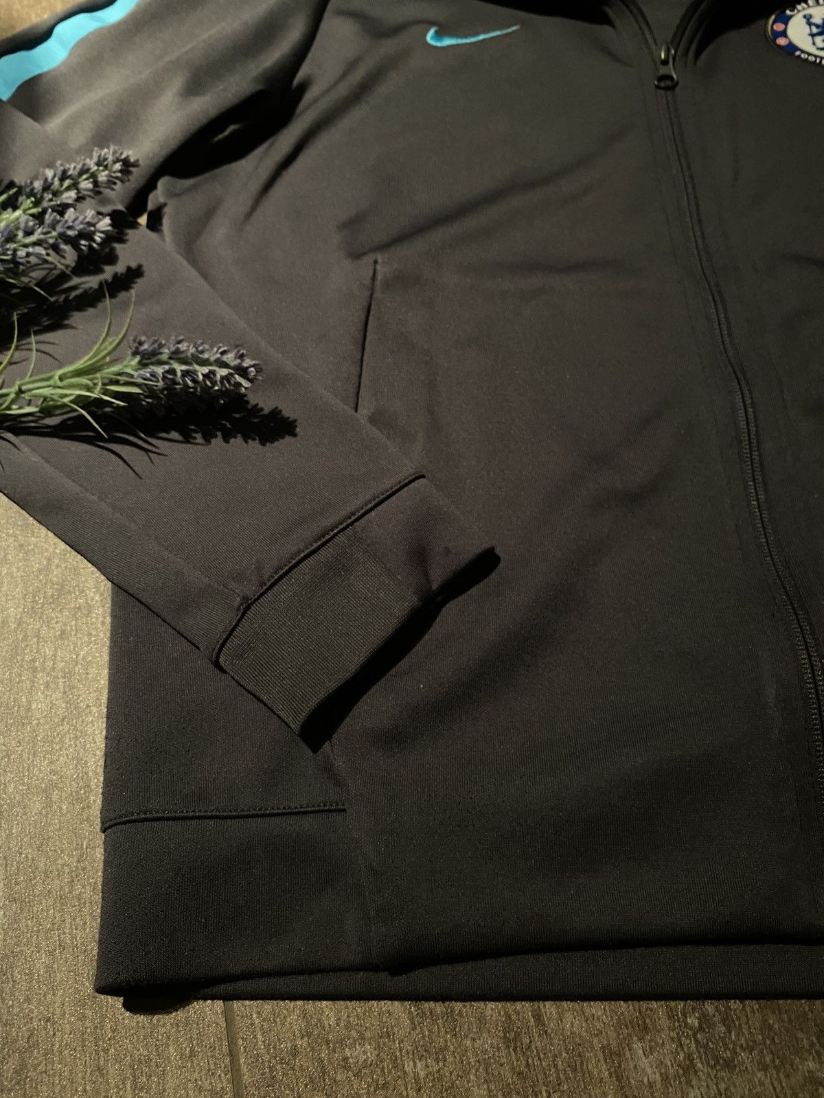 Nike Grey Chelsea Fc Jacket from 2017 | Size M | New Size US M / EU 48-50 / 2 - 9 Thumbnail