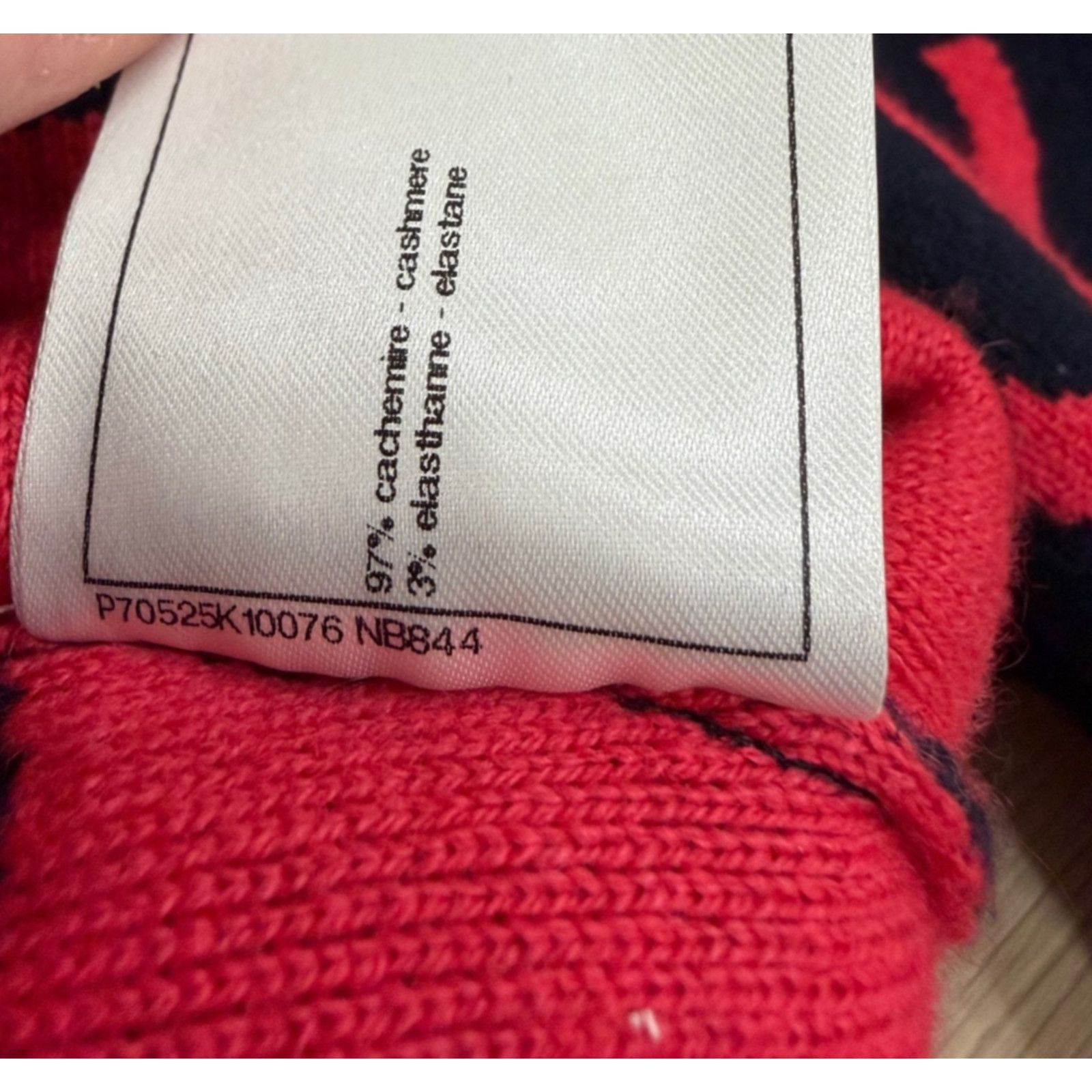 Chanel Chanel 21P Navy Pink CC Logo Cashmere Jumper Sweater 34 Size XS / US 0-2 / IT 36-38 - 19 Thumbnail