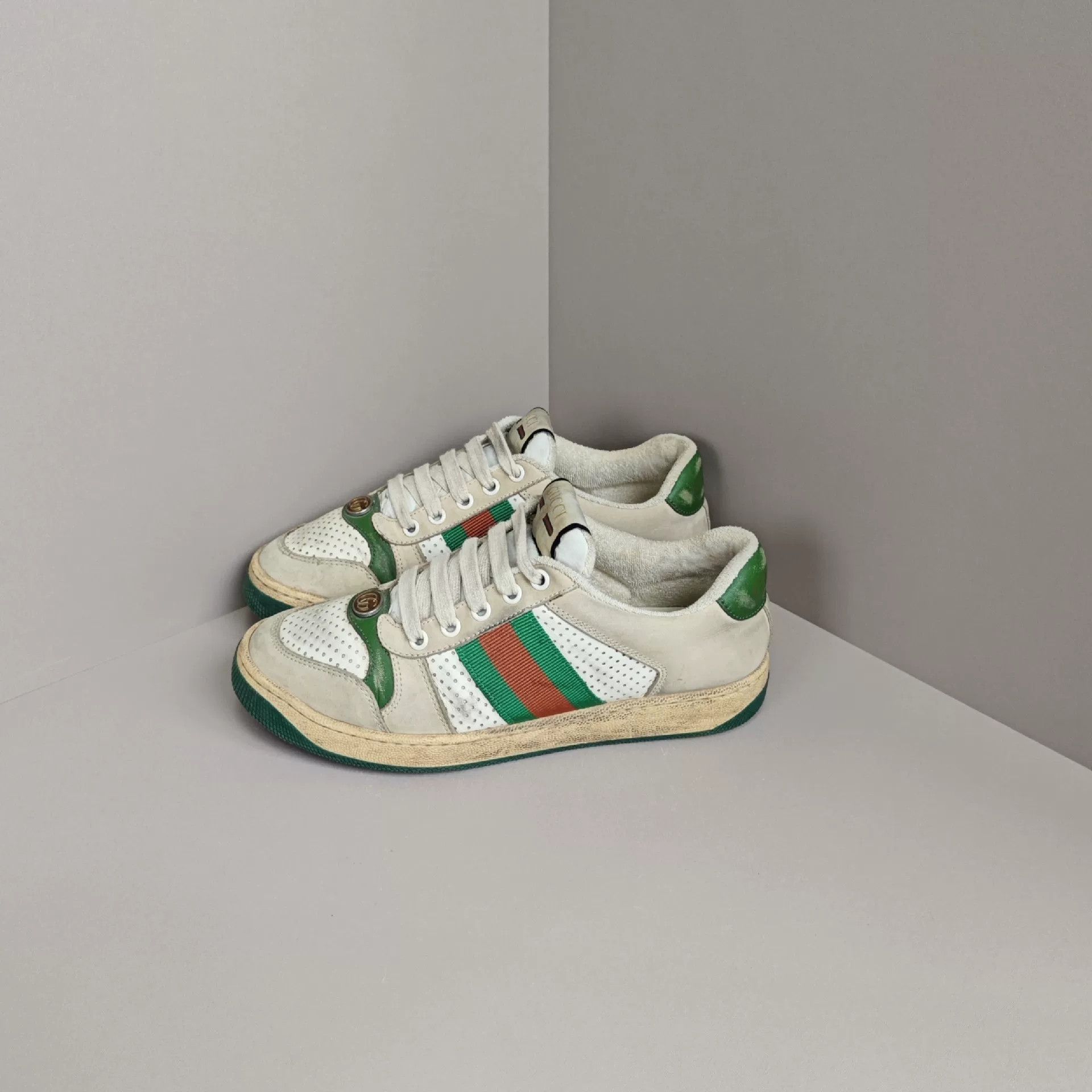 Gucci Gucci Lowtop Sneakers us_6 Women Size US 6 / IT 36 - 1 Thumbnail