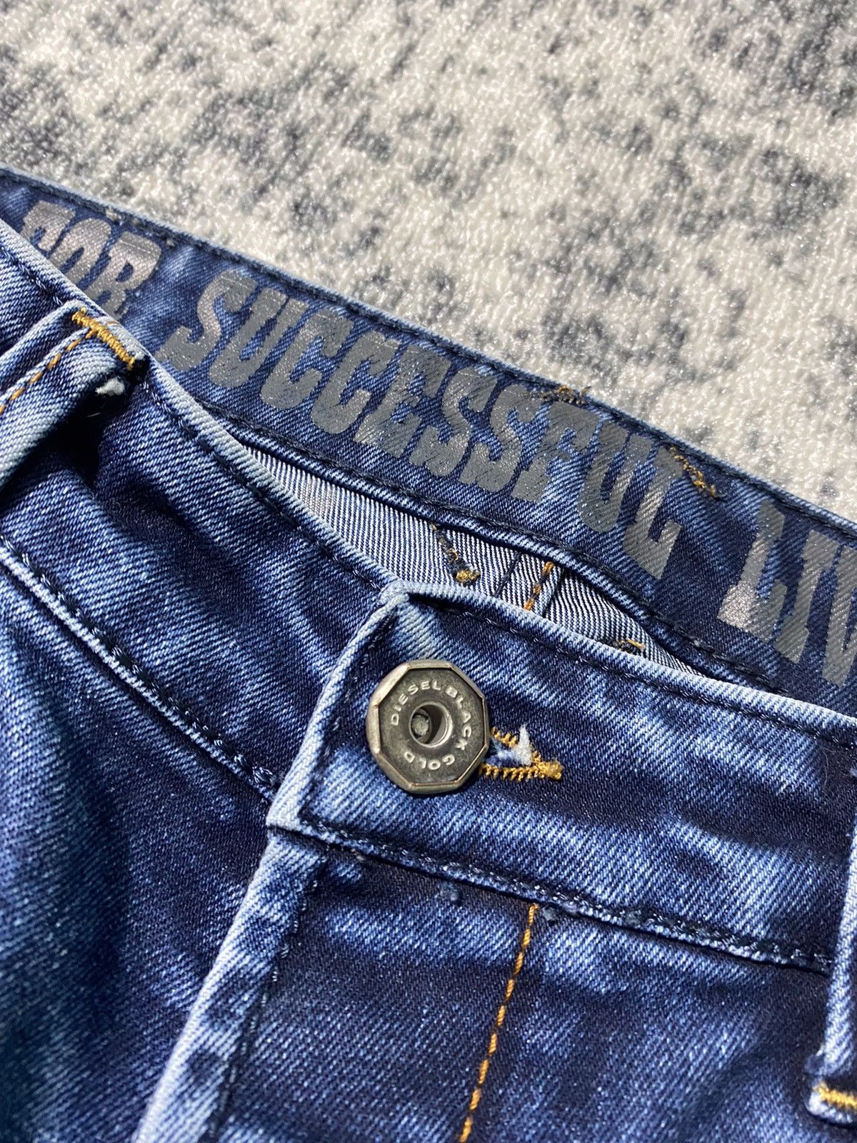 Diesel × Diesel Black Gold × Vintage Vintage Diesel Black Gold Denim Jeans Y2K STYLE 90s Size US 32 / EU 48 - 9 Thumbnail