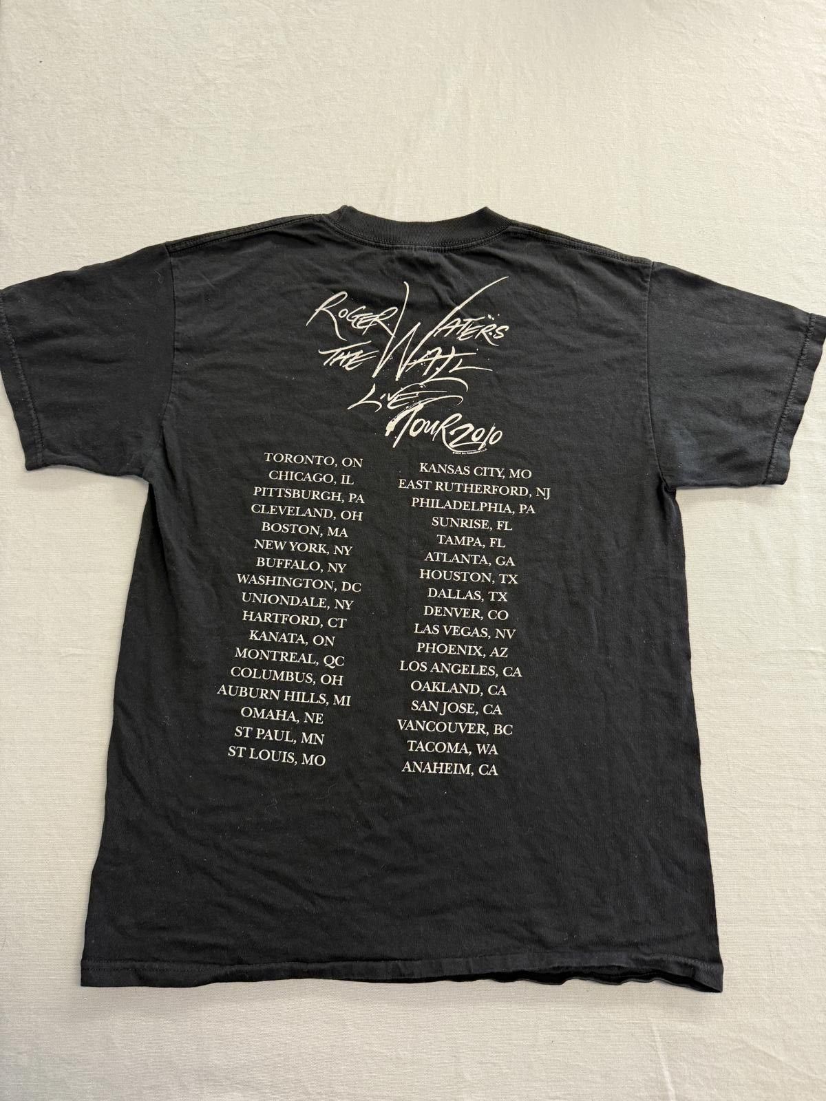 Designer Roger Waters T-shirt The Wall Live Tour 2010 Pink Floyd - M Size US M / EU 48-50 / 2 - 2 Thumbnail