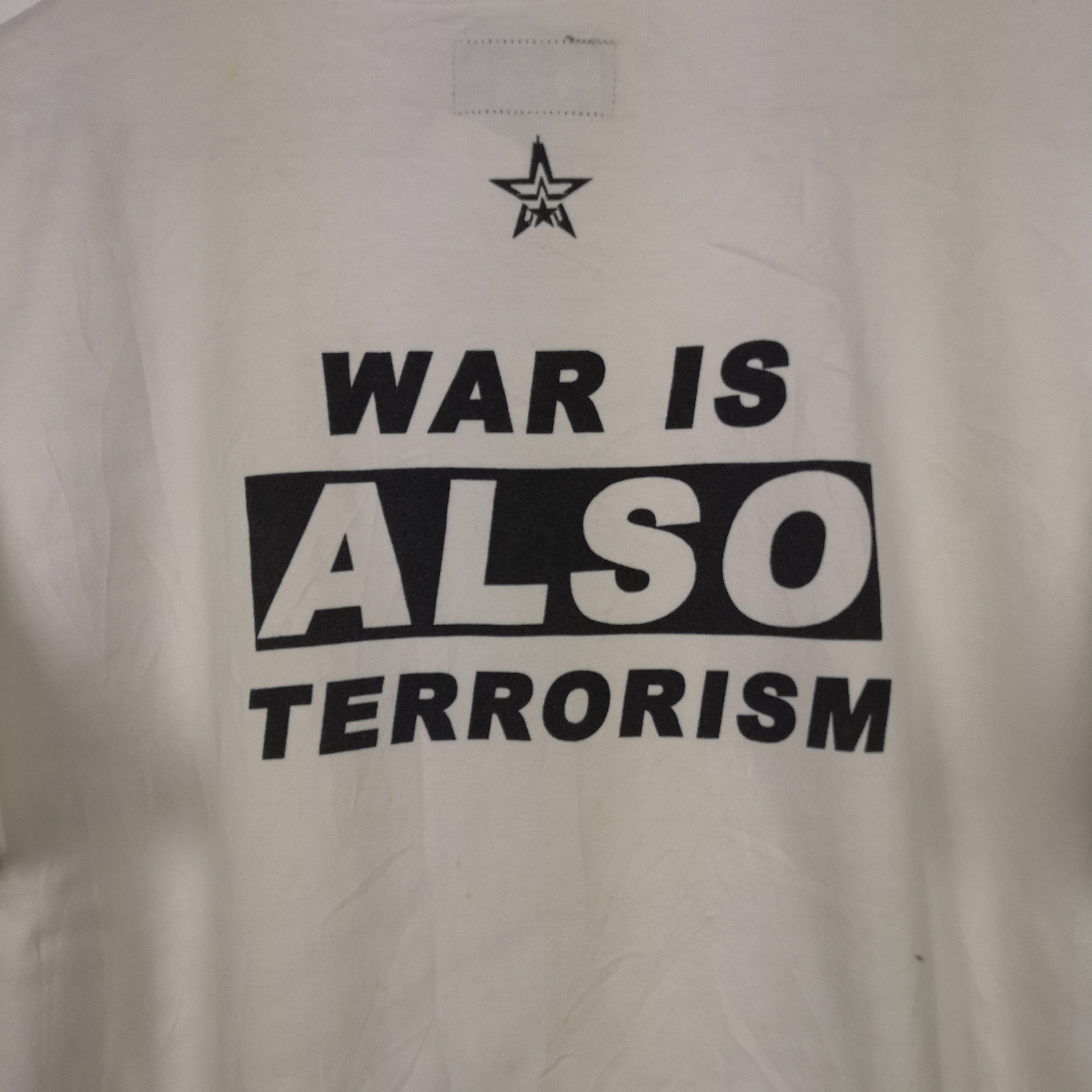 Japanese Brand Make Love Not War Streetwear T-Shirt Art Crewneck Tee Size US M / EU 48-50 / 2 - 7 Thumbnail