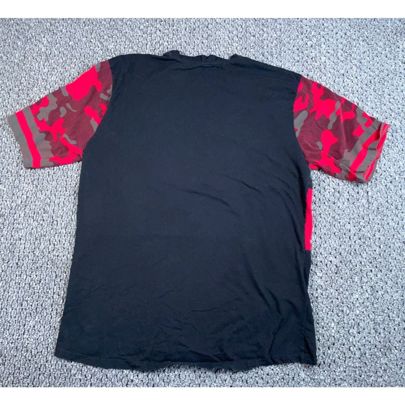 Southpole VINTAGE Southpole T-Shirt Black Striped Worldwide Print Cotton Crew Neck Short Sleeve Big 4X Men Mens Hip Hop Tribal Streetwear Shirt Size US XXL / EU 58 / 5 - 2 Thumbnail