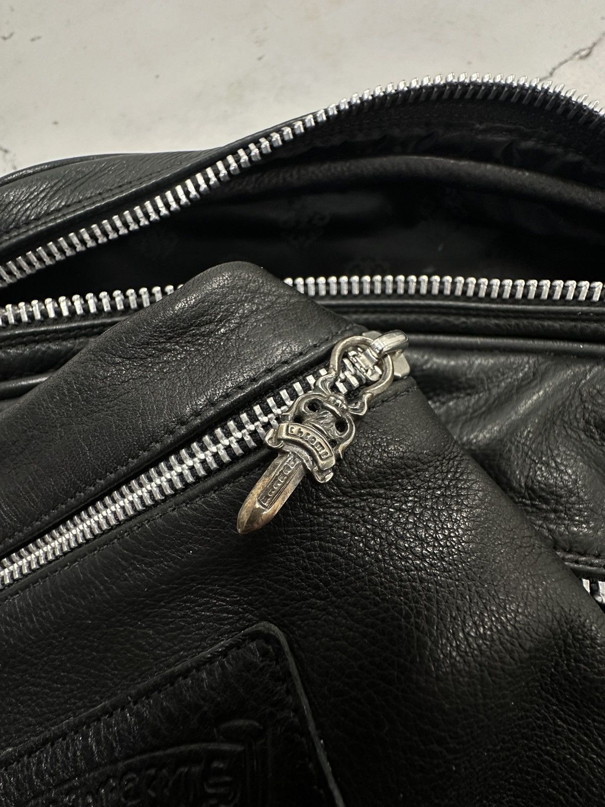 Chrome Hearts Chrome Hearts Fleur Silver Leather Patch Diaper Duffle Bag Size ONE SIZE - 17 Thumbnail