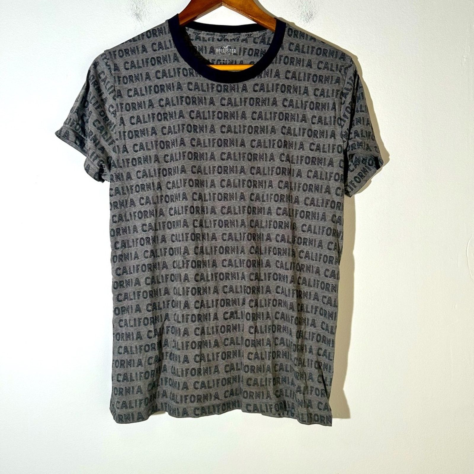 Hollister Hollister California Tee Shirt Size US S / EU 44-46 / 1 - 1 Thumbnail