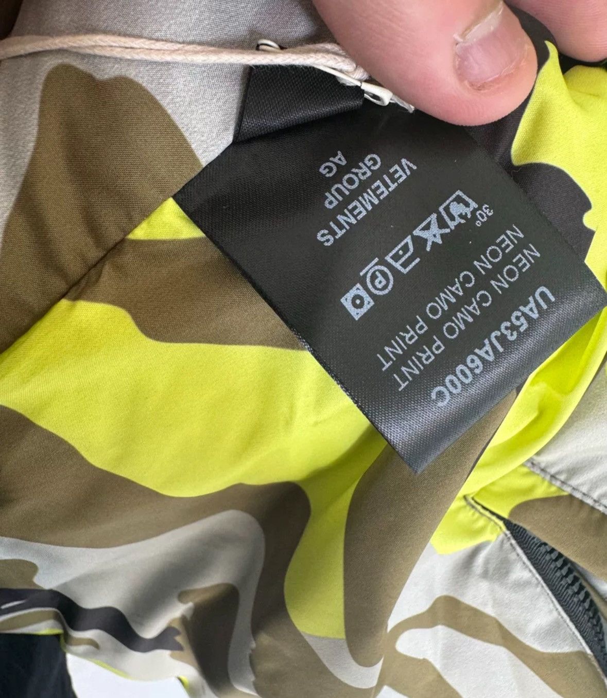 Vetements Vetements Camouflage Puffer jacket2412-Nextarrow Size US M / EU 48-50 / 2 - 8 Thumbnail